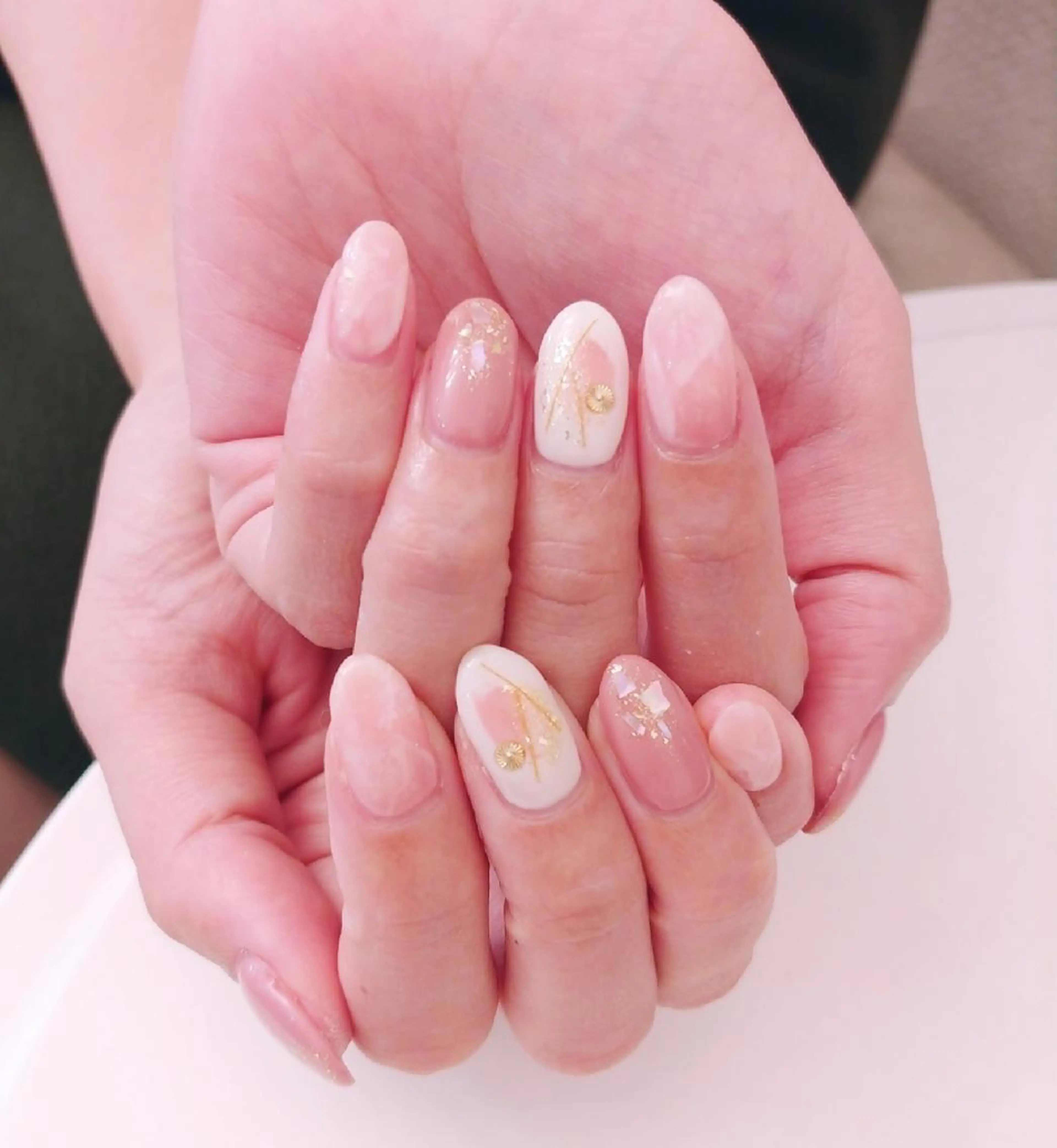 ネイル B.care自由ヶ丘所属・早坂  のネイルデザイン