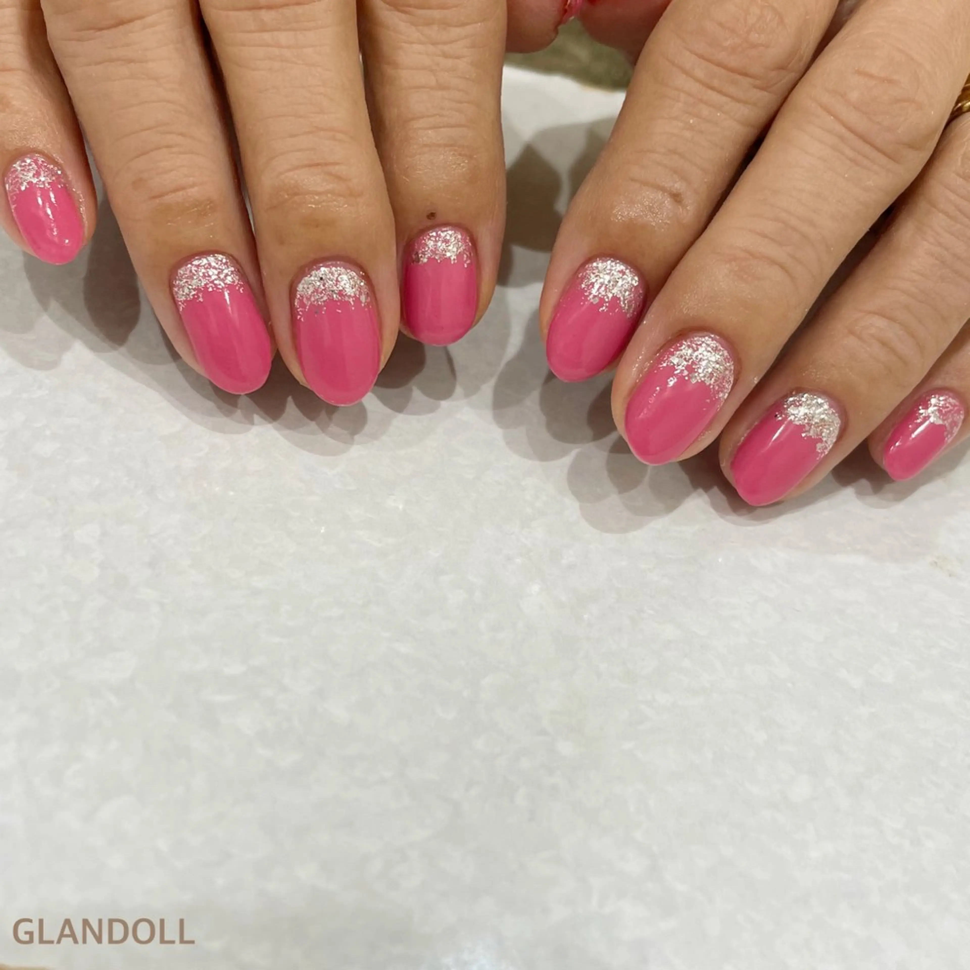 ネイル グラデーション ハンドネイル GLANDOLL YURIのネイルデザイン