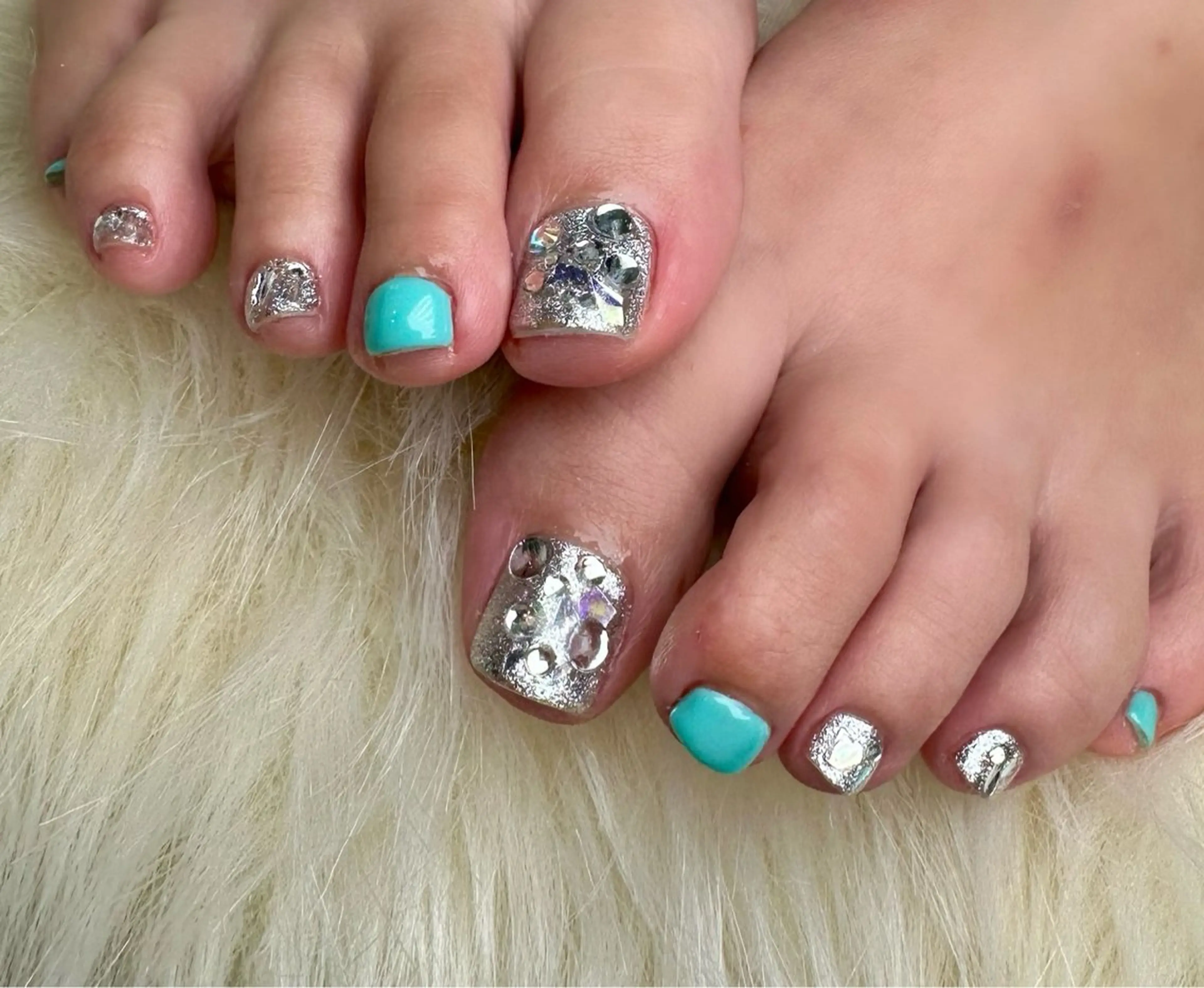 ネイル ブルー シルバー フットネイル Nail ameria megu所属・ameria meguのネイルデザイン