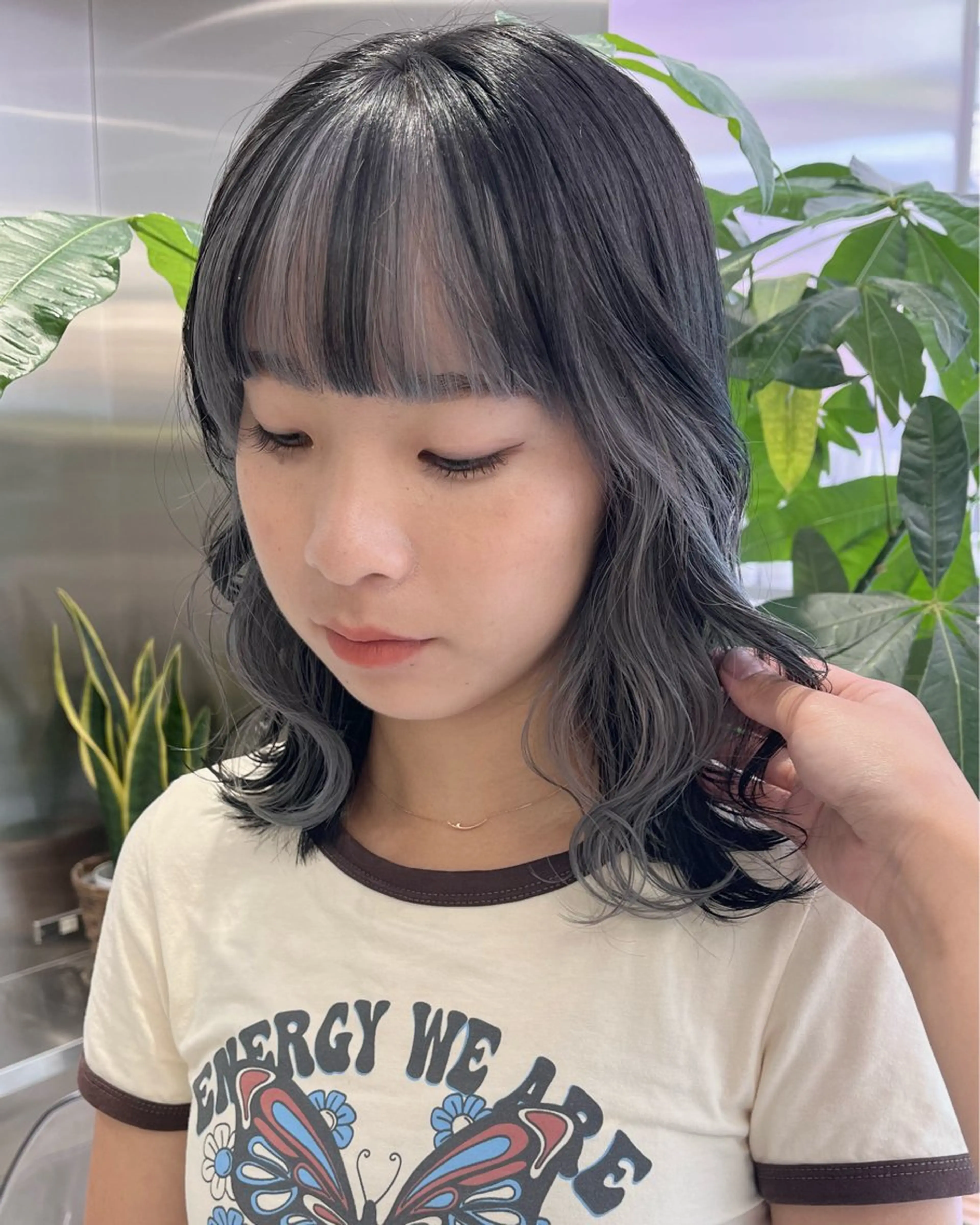 ミディアム カラー ヘアアレンジ ミストバング ベージュカラー ブリーチ ケアブリーチ デザインカラー mai🤍縮毛酸性ス トレート/アイリストのヘアスタイル