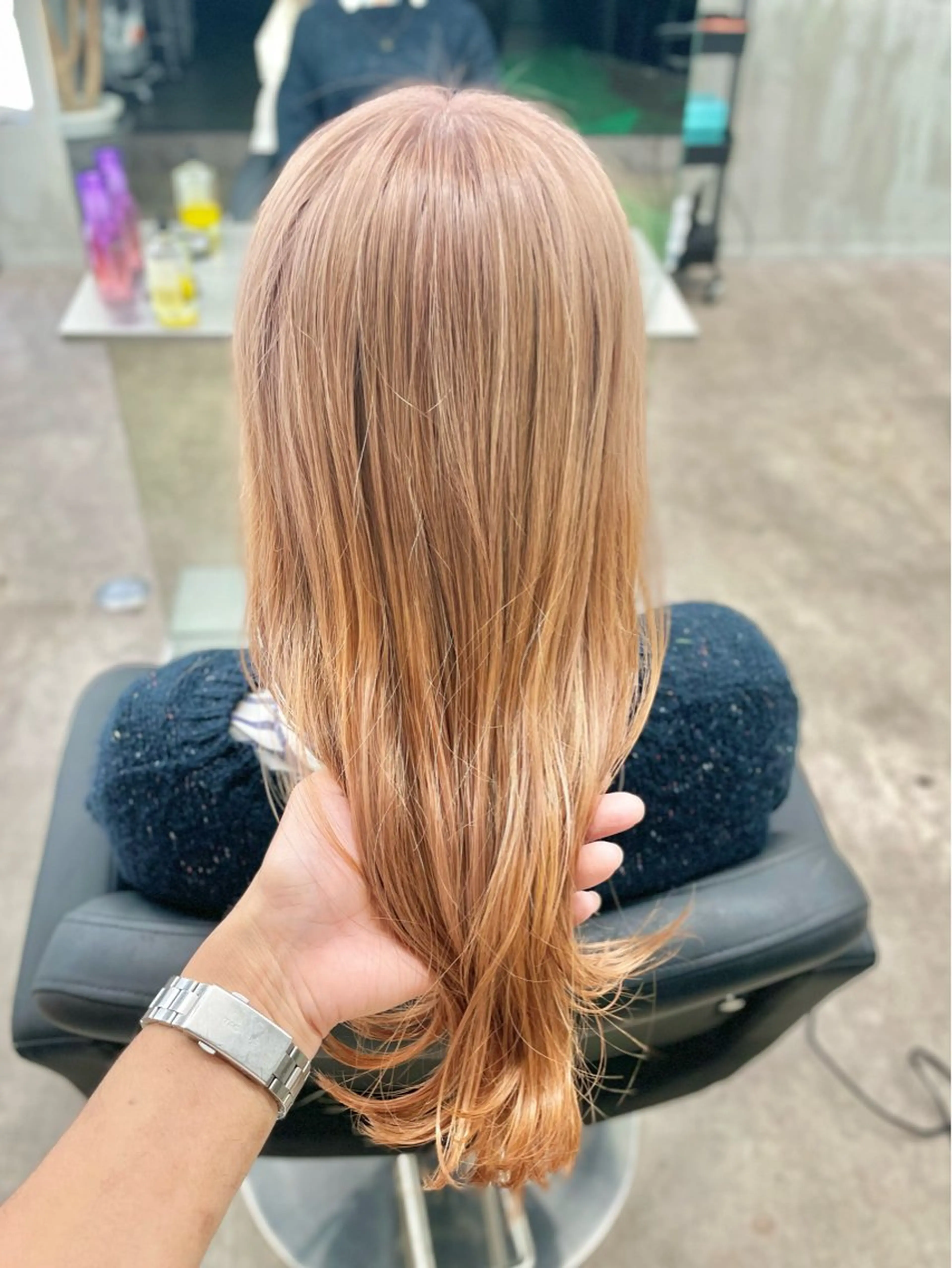 ロング アッシュ ボブ くびれヘア 顔まわりレイヤー ハイライト 表参道/髪質改善/ 髪質改善カラー/遠藤のヘアスタイル