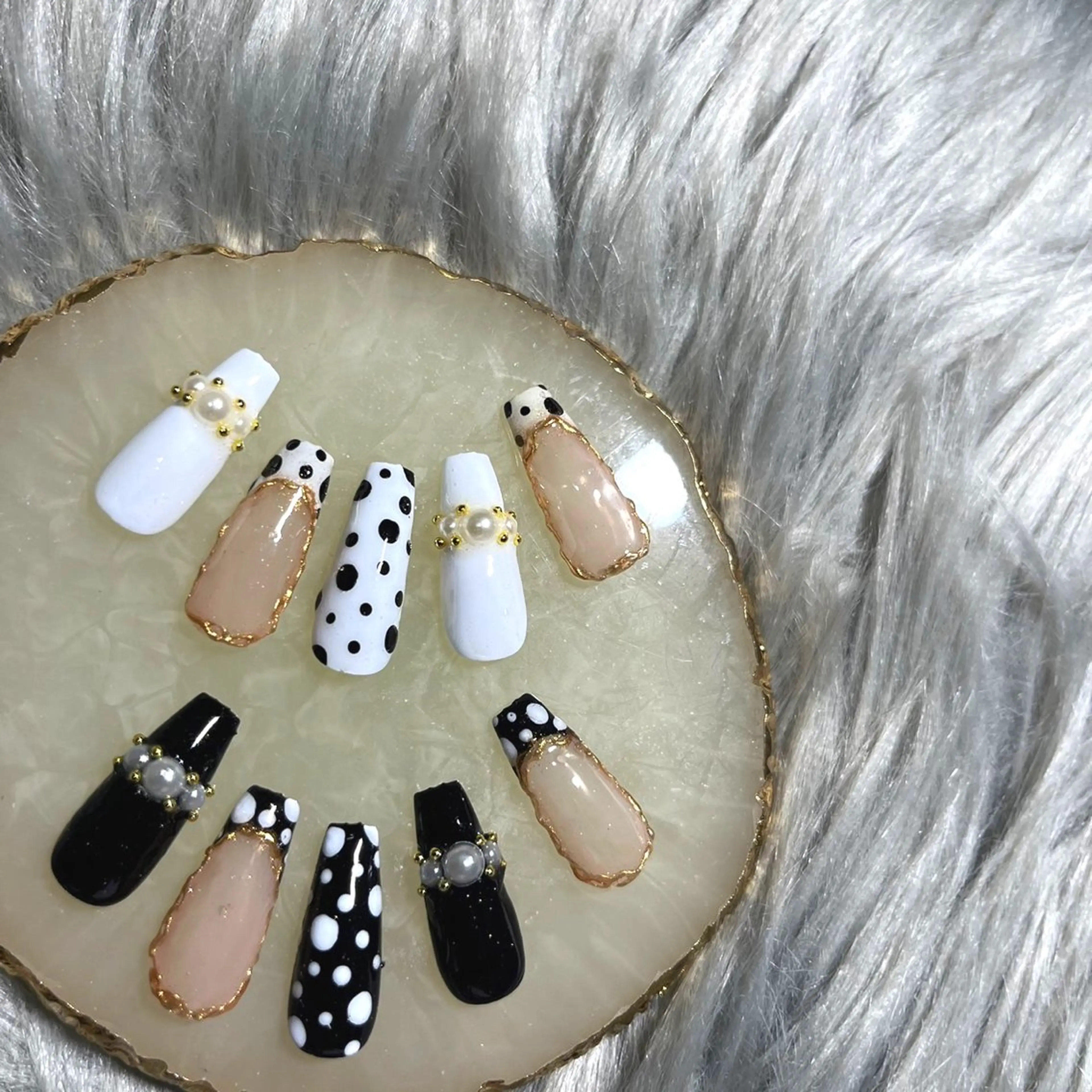 ネイル ハンドネイル Betty ✶のマツエク・マツパデザイン