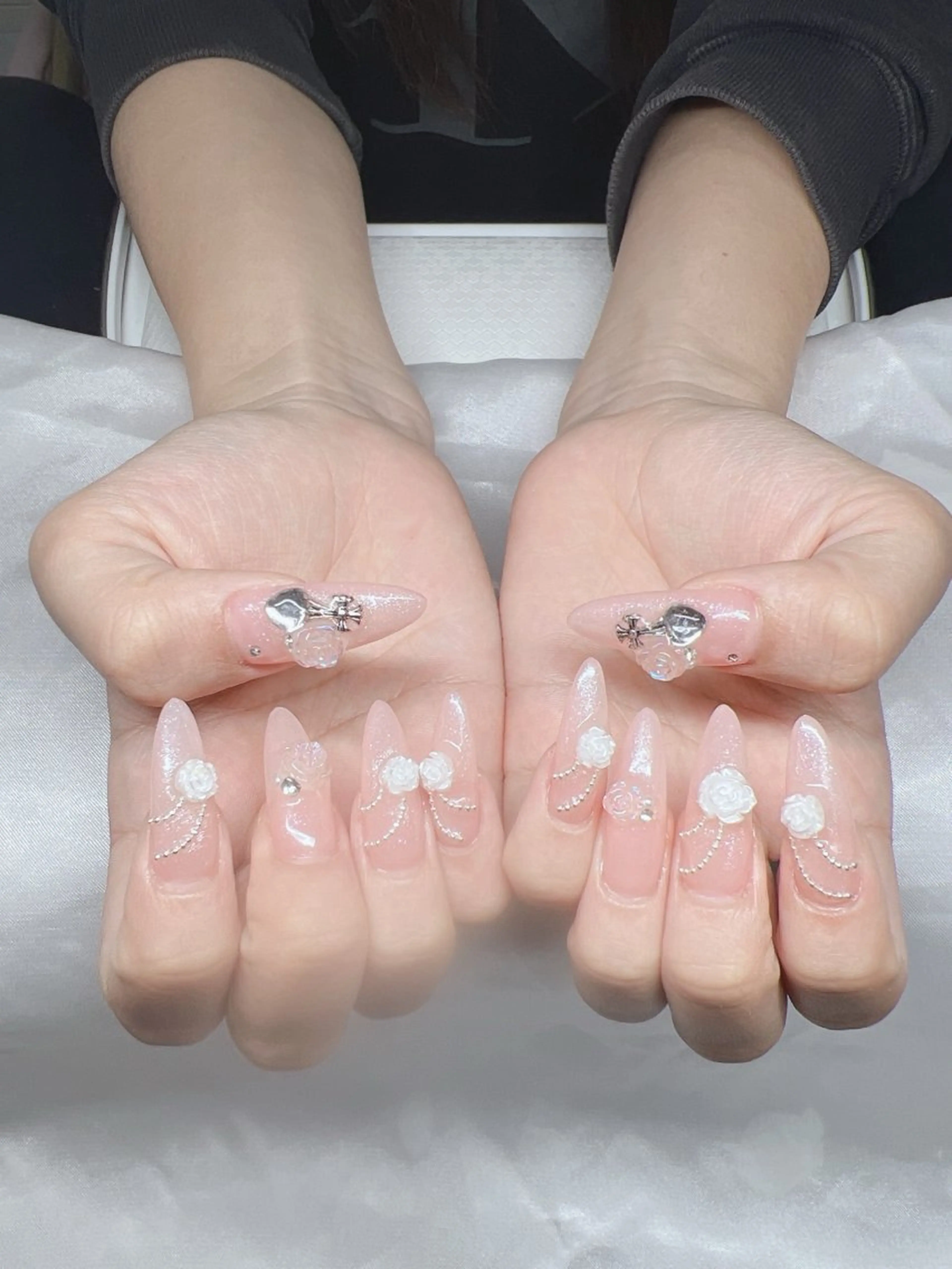 ネイル オーロラネイル チークネイル 長さ出し フットネイル フレンチネイル ハンドネイル Lee Nails チップ長さだし専門店のネイルデザイン