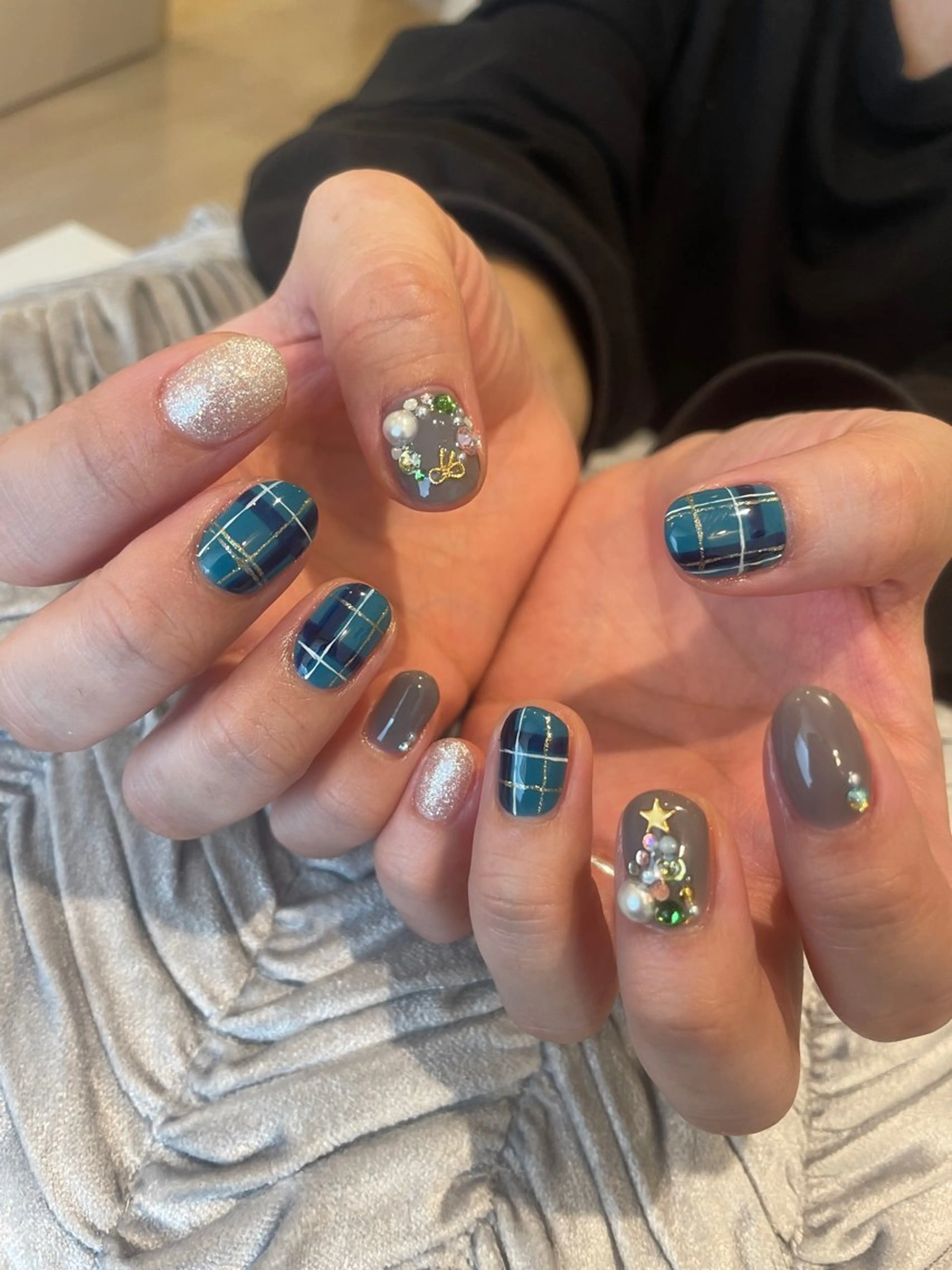 ネイル ハンドネイル フットネイル Merrily's所属・Merrily's Hagi Minaのネイルデザイン