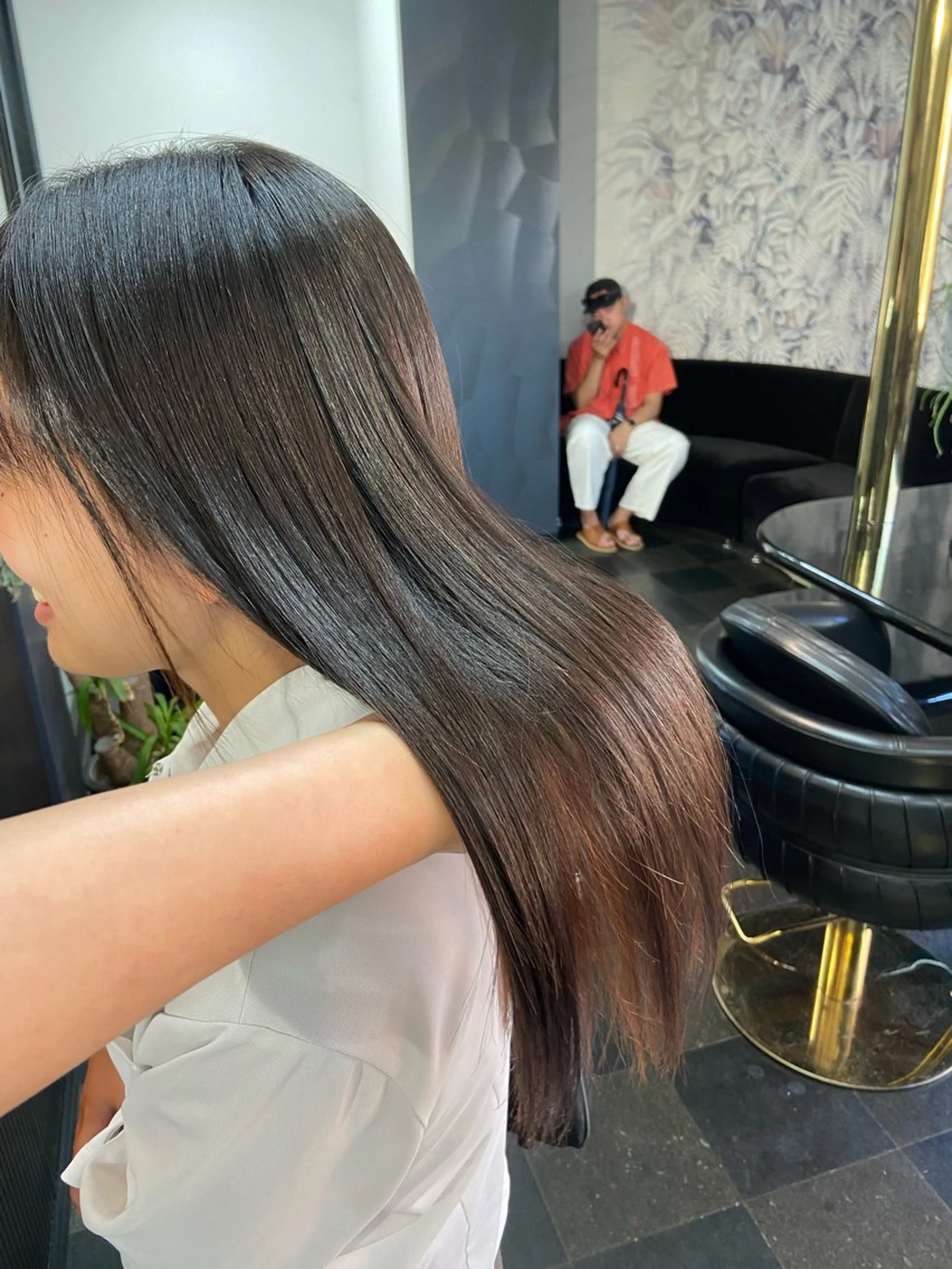 ロング 瀧下 唯のヘアスタイル