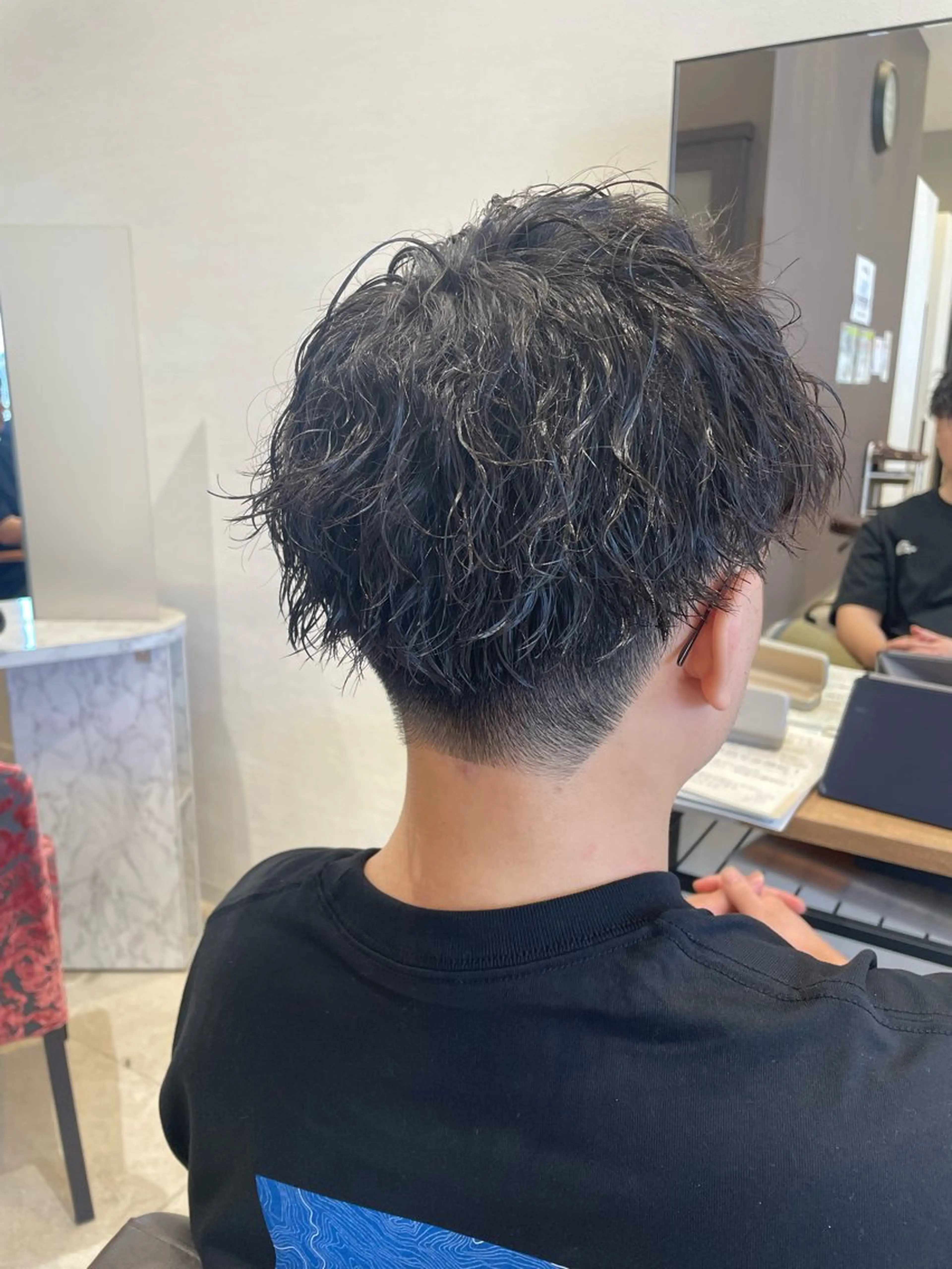 ショート パーマ メンズ メンズパーマ カット パーマ 野水 隆雅のヘアスタイル