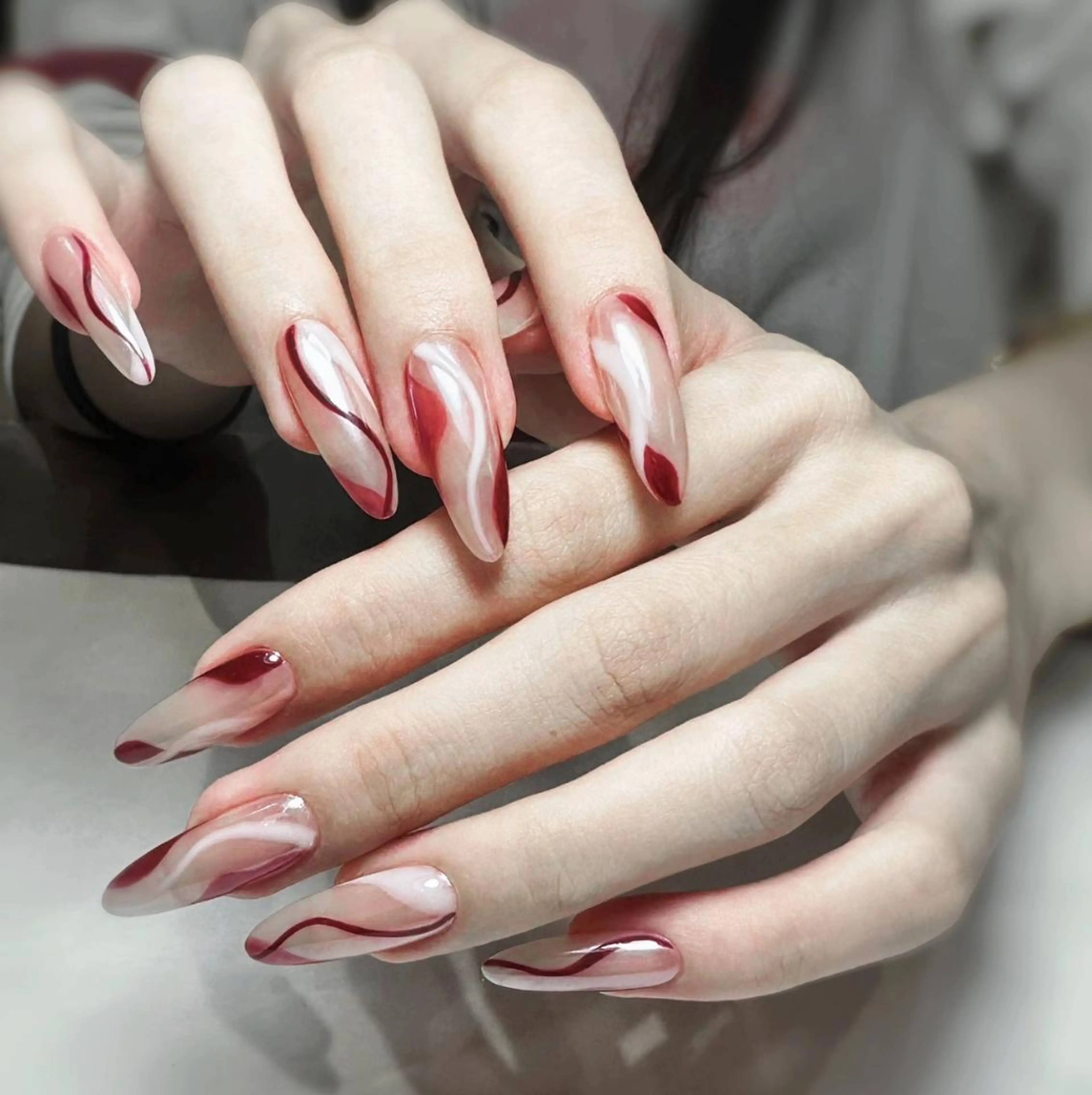 ネイル アートネイル 長さ出し ネイルチップ Queens momoのネイルデザイン