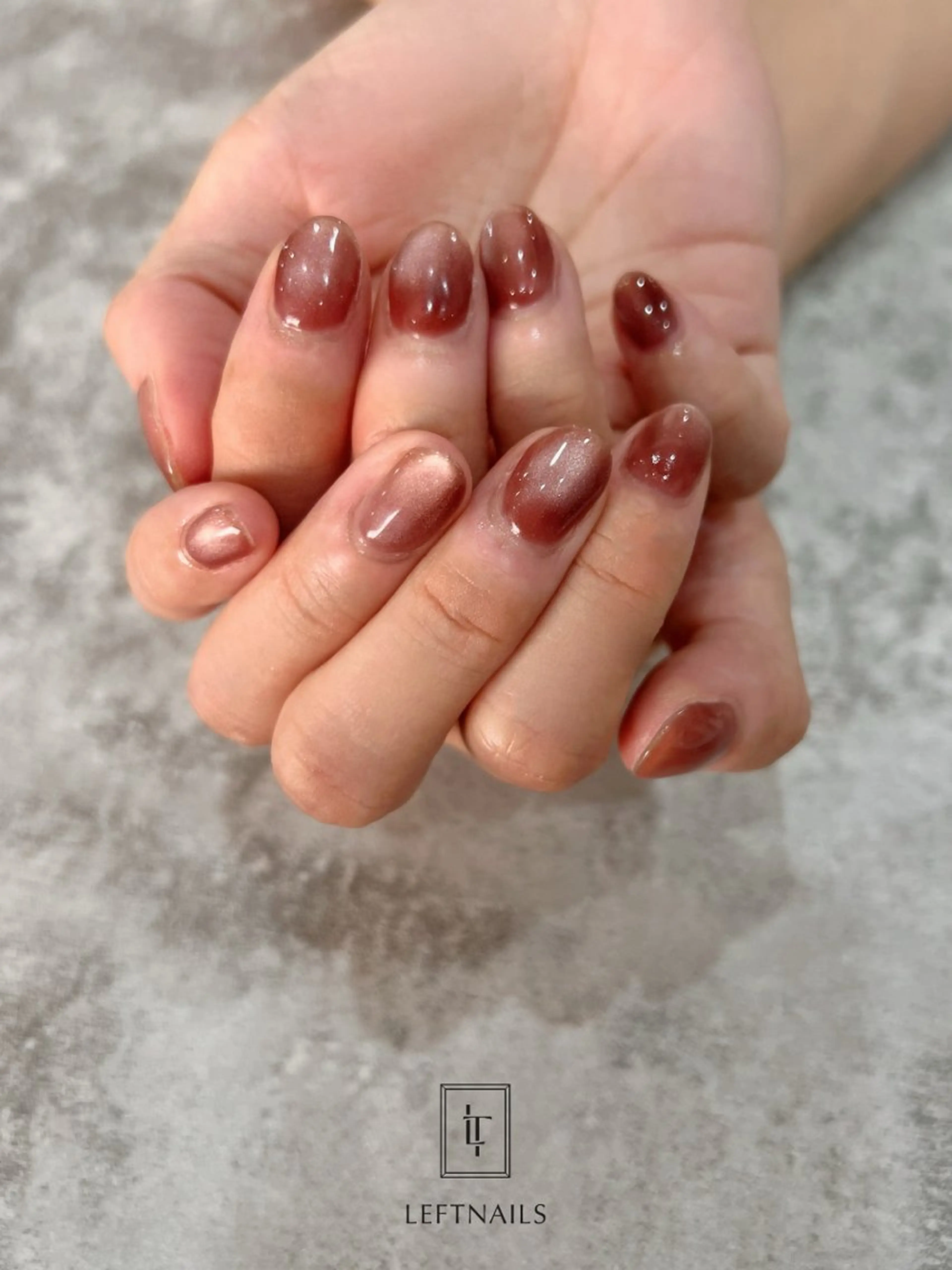 ネイル マグネットネイル ハンドネイル LEFTNAILS フィルインニュアンスのネイルデザイン