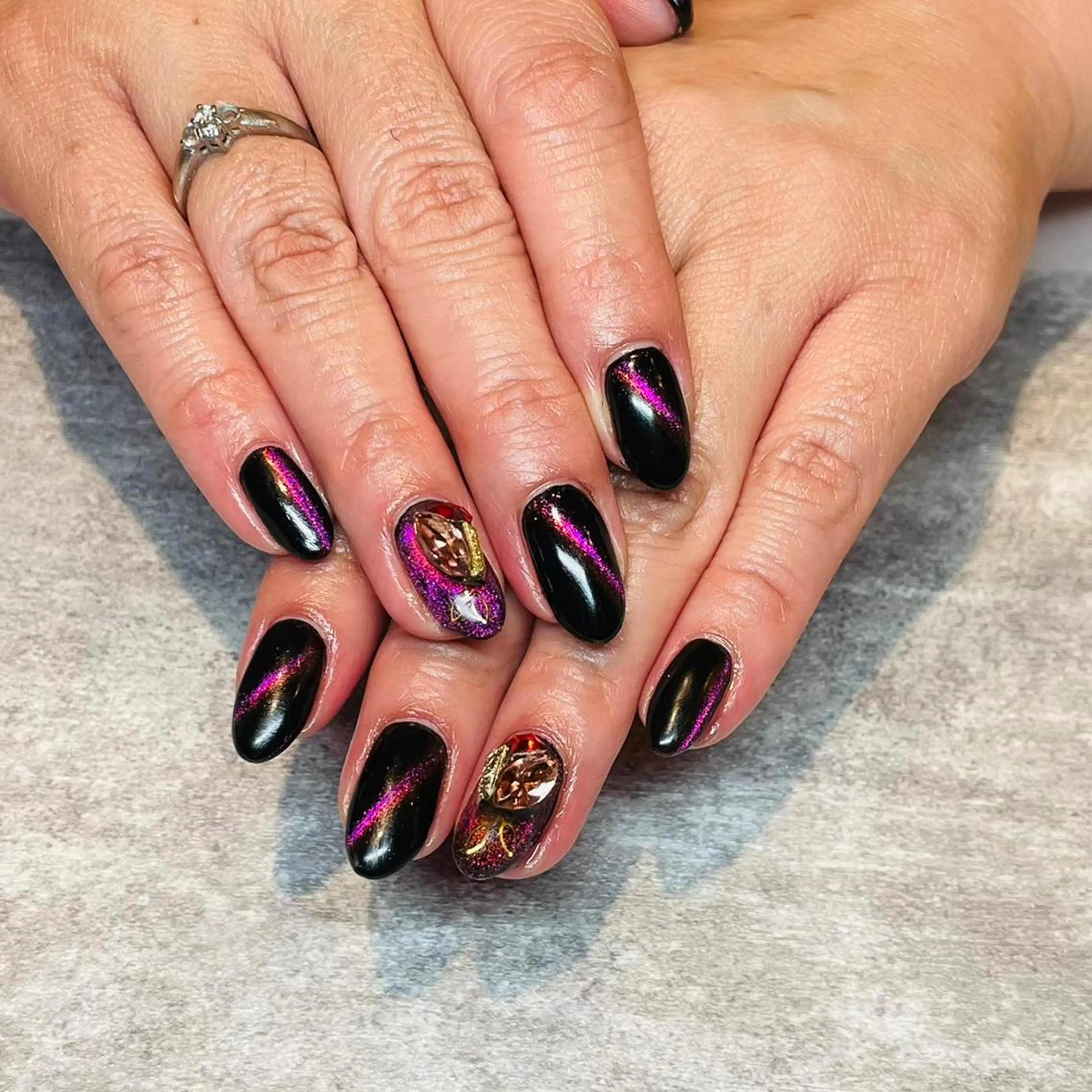 ネイル 西谷 （ネイリスト）のネイルデザイン