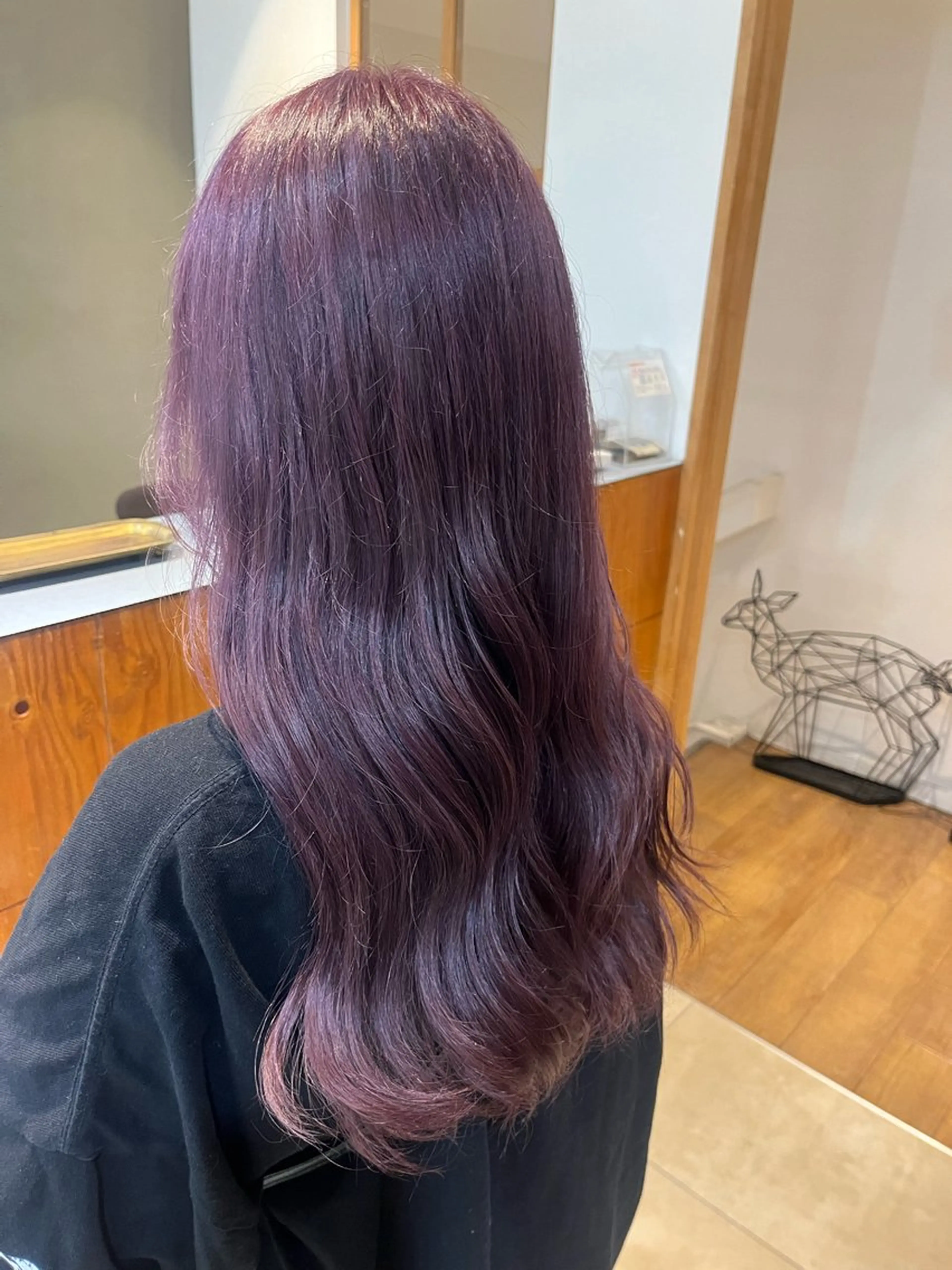 カラー 安達 葵のヘアスタイル