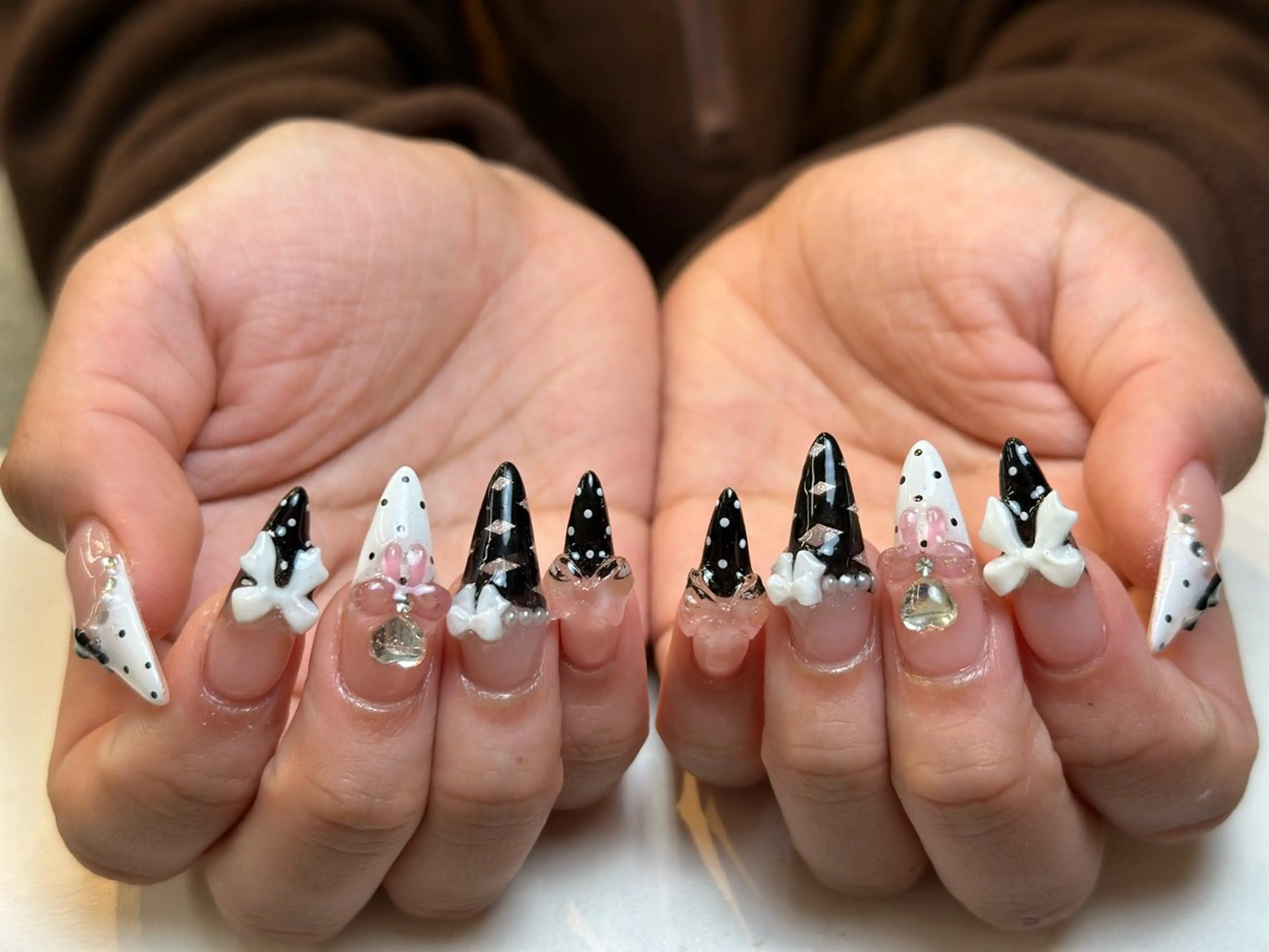 ネイル アートネイル 成人式 ジェルネイル ニュアンスネイル 夏ネイル ハンドネイル Nienail_ Luxeのネイルデザイン