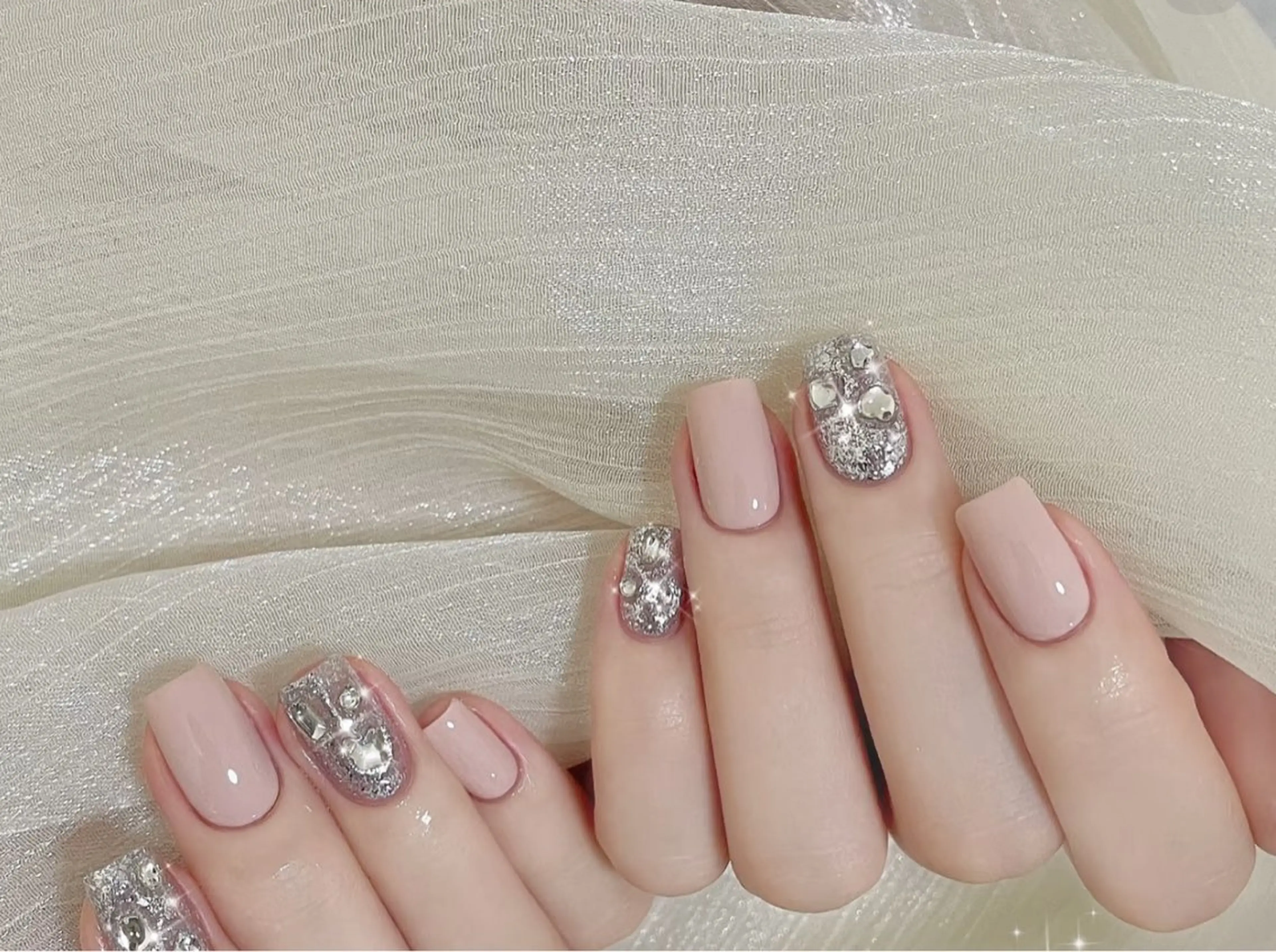 ネイル NANAネイルサロン 【長さだし専門店】のネイルデザイン