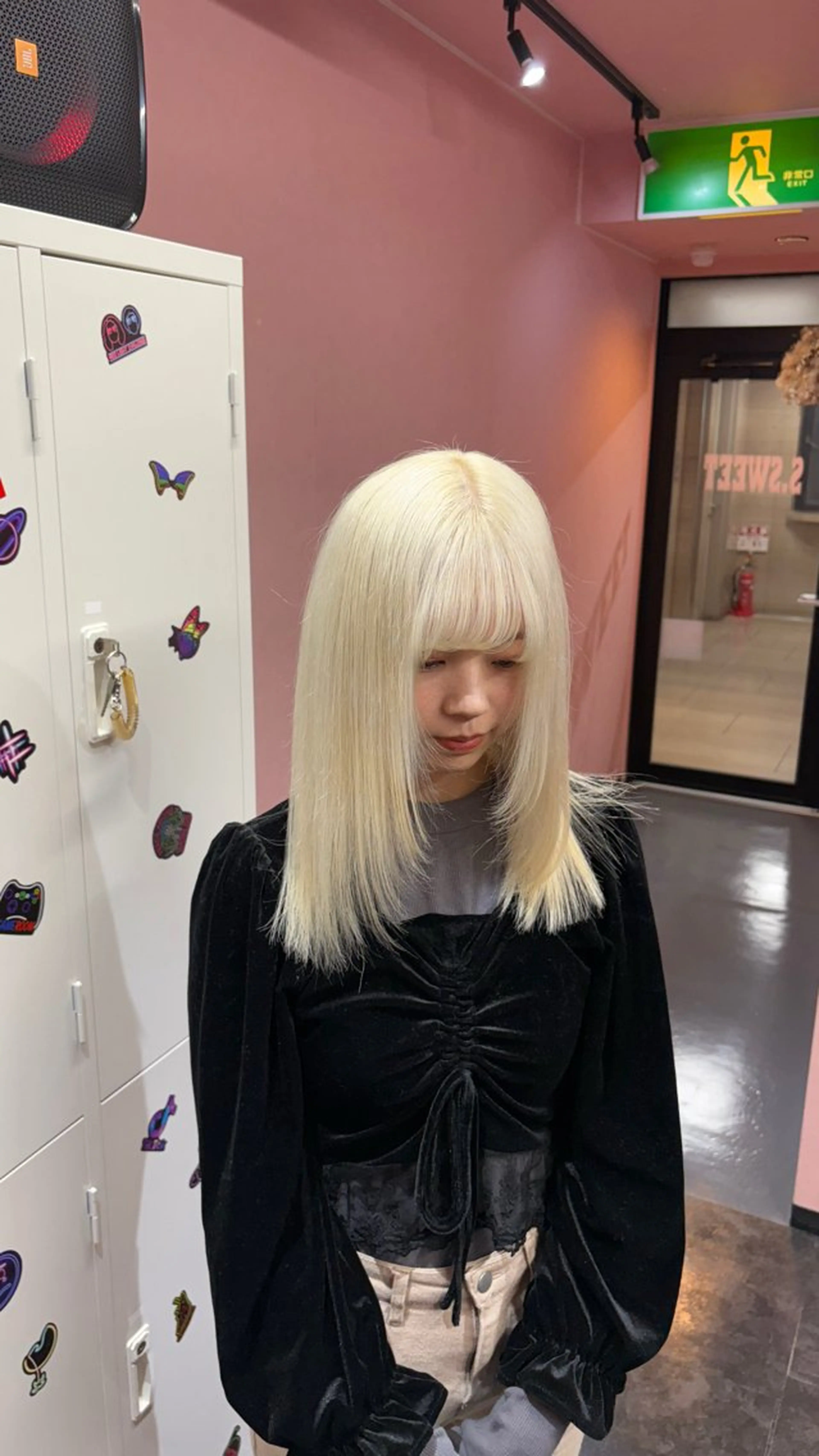 セミロング カラー ブロンド ホワイトブロンド ヘアカラー ハイトーン/ブリーチ /hikaruのヘアスタイル