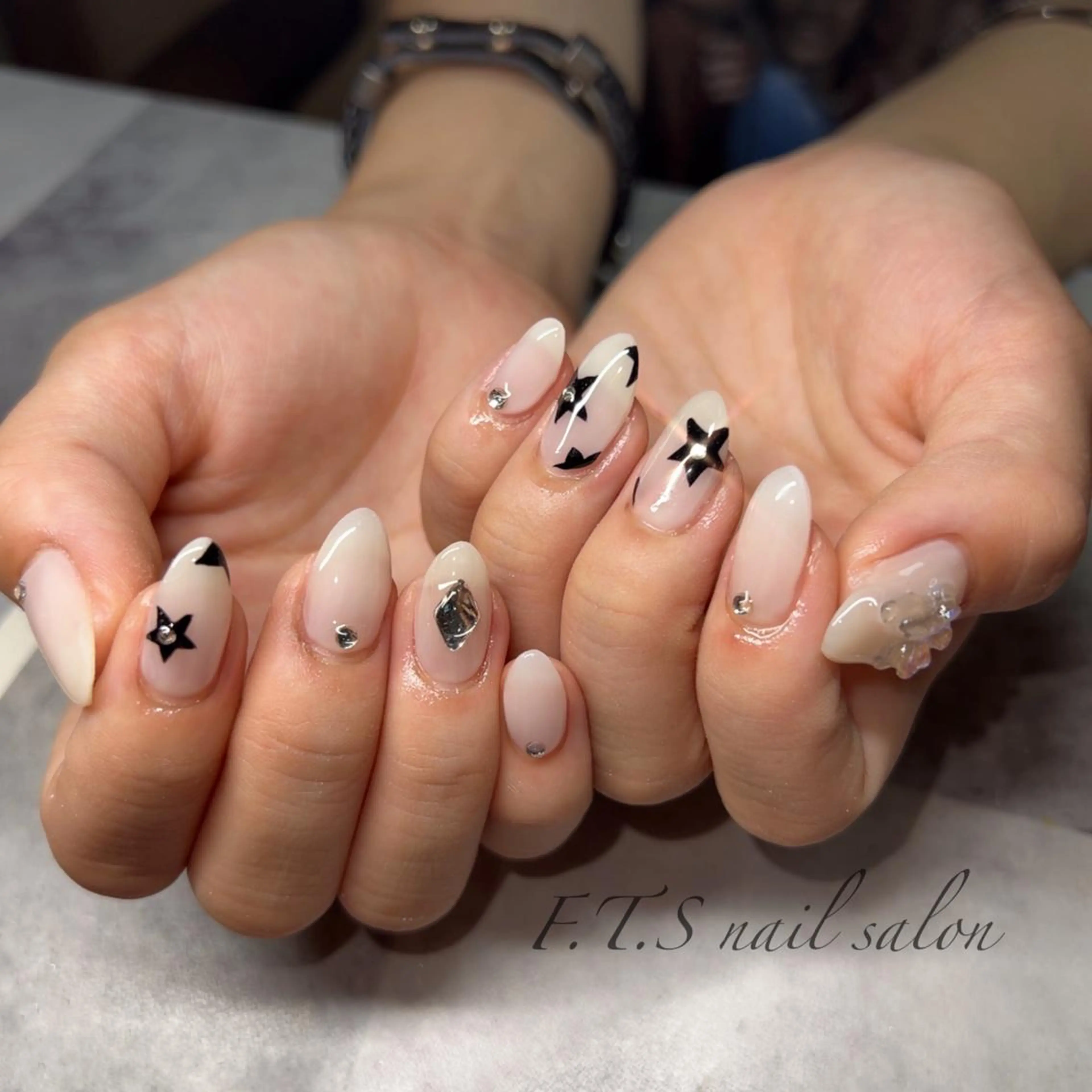 ネイル ハンドネイル F.T.S nailのネイルデザイン