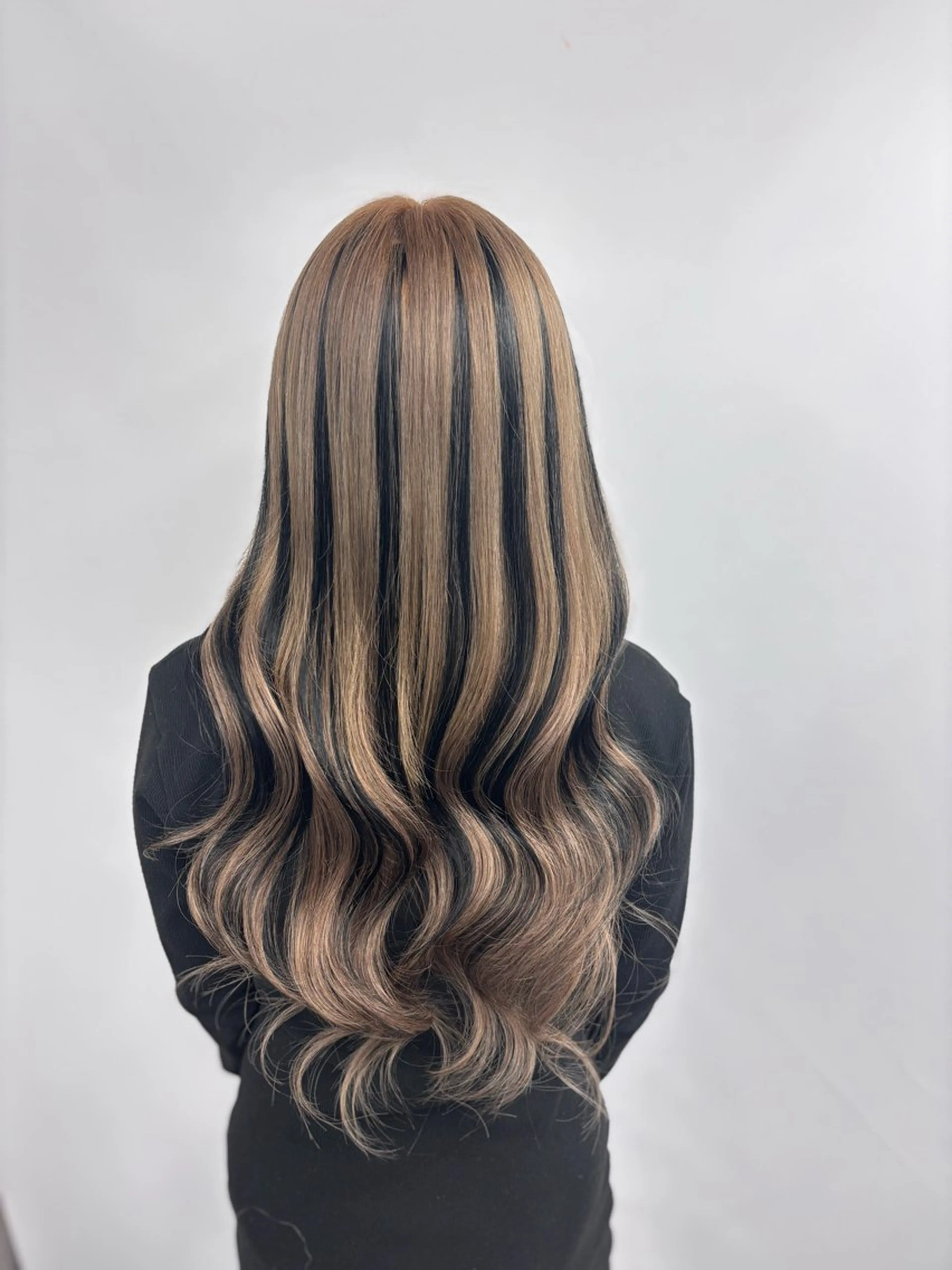 ロング カラー シールエクステ ダブルカラー エクステ ヘアカラー エクステ ALPHA りくやのヘアスタイル