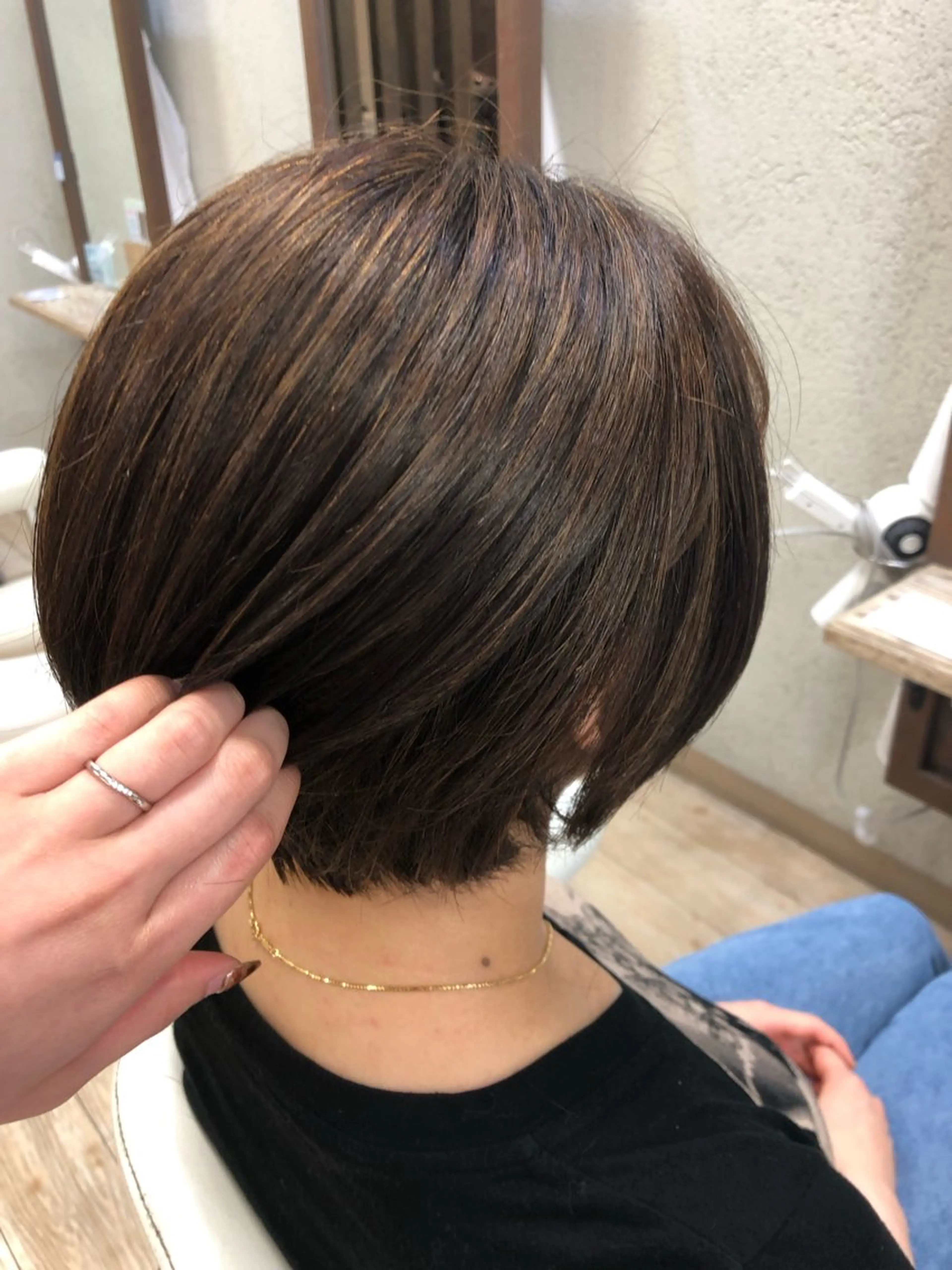 ショート カラー ハイライトカラー ハイライト ヘアカラー 阿部 美咲のヘアスタイル