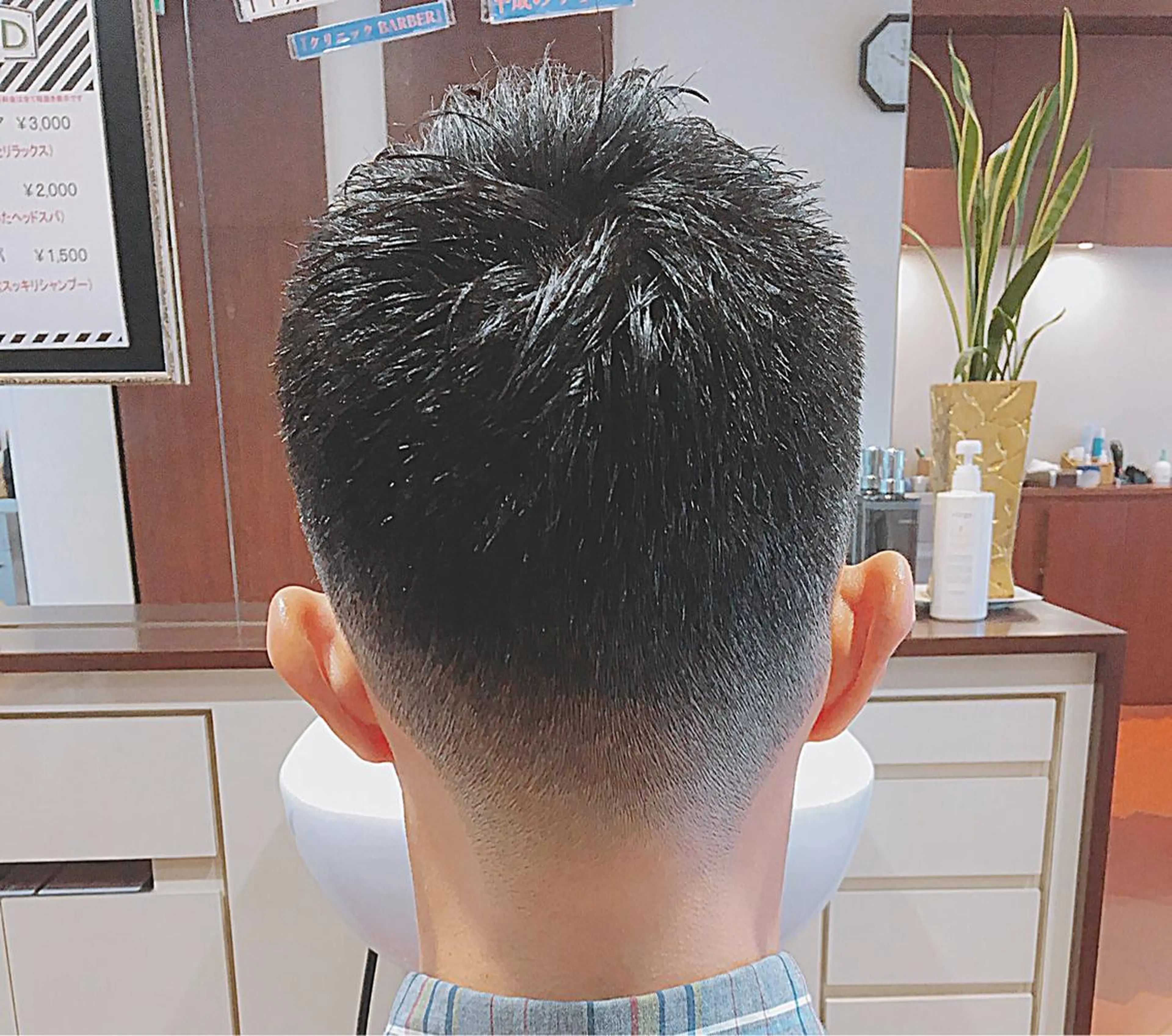 ショート メンズ フェードカット 橋本 貴行のヘアスタイル