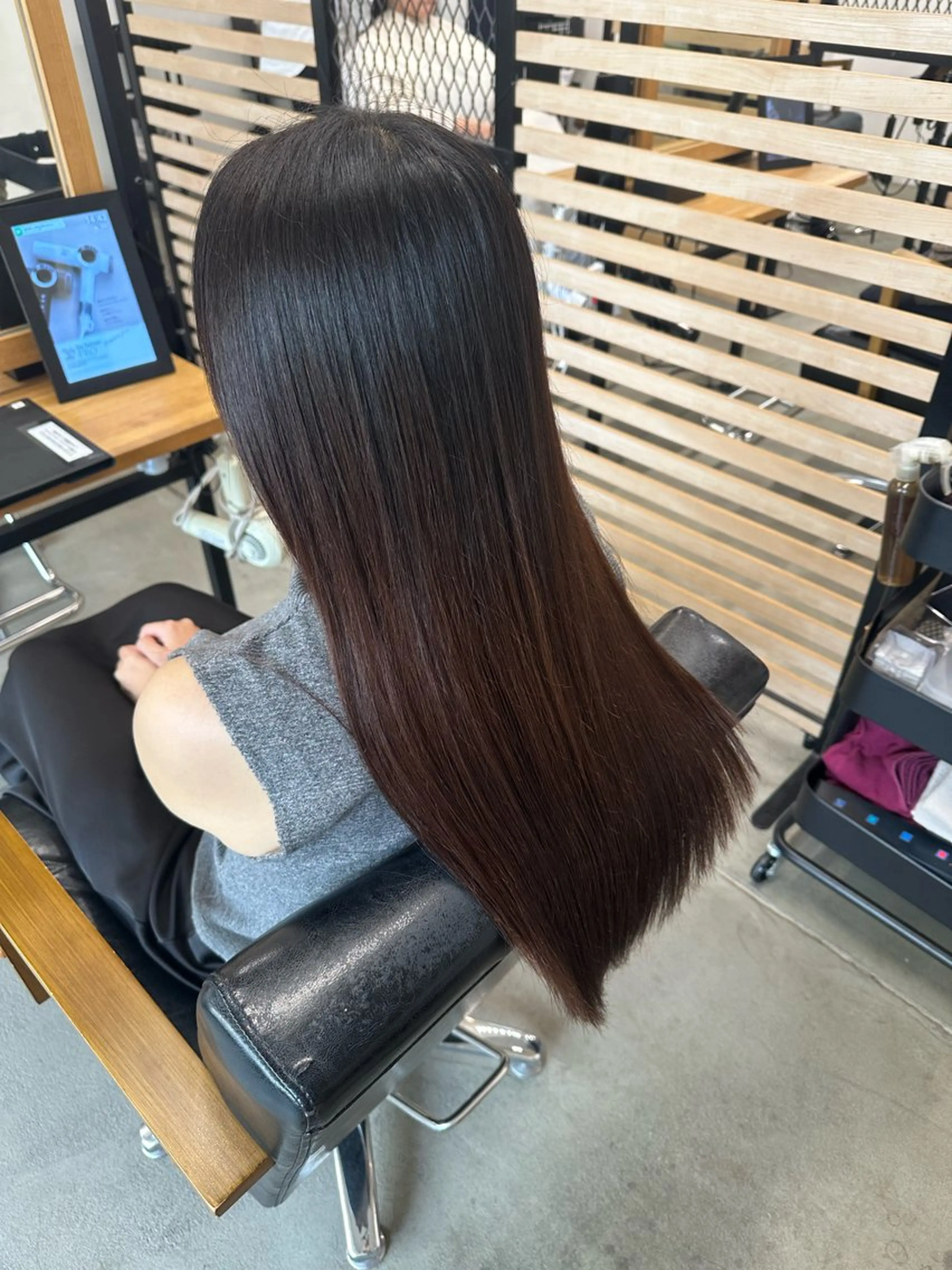 ロング カット 縮毛矯正 🎀髪質改善🎀 平沢🤍のヘアスタイル