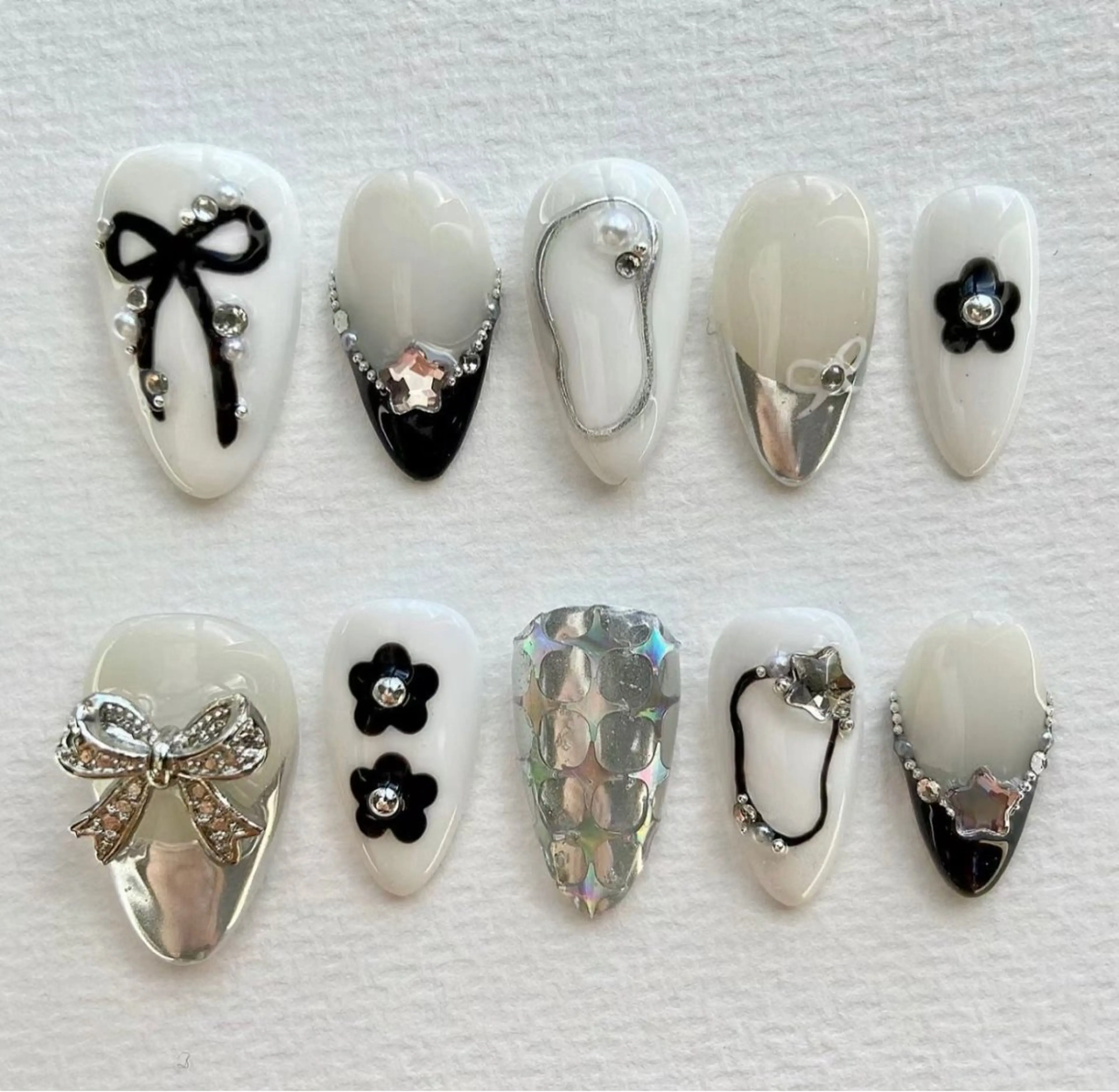 ネイル ハンドネイル 🍑 momo_nailのネイルデザイン