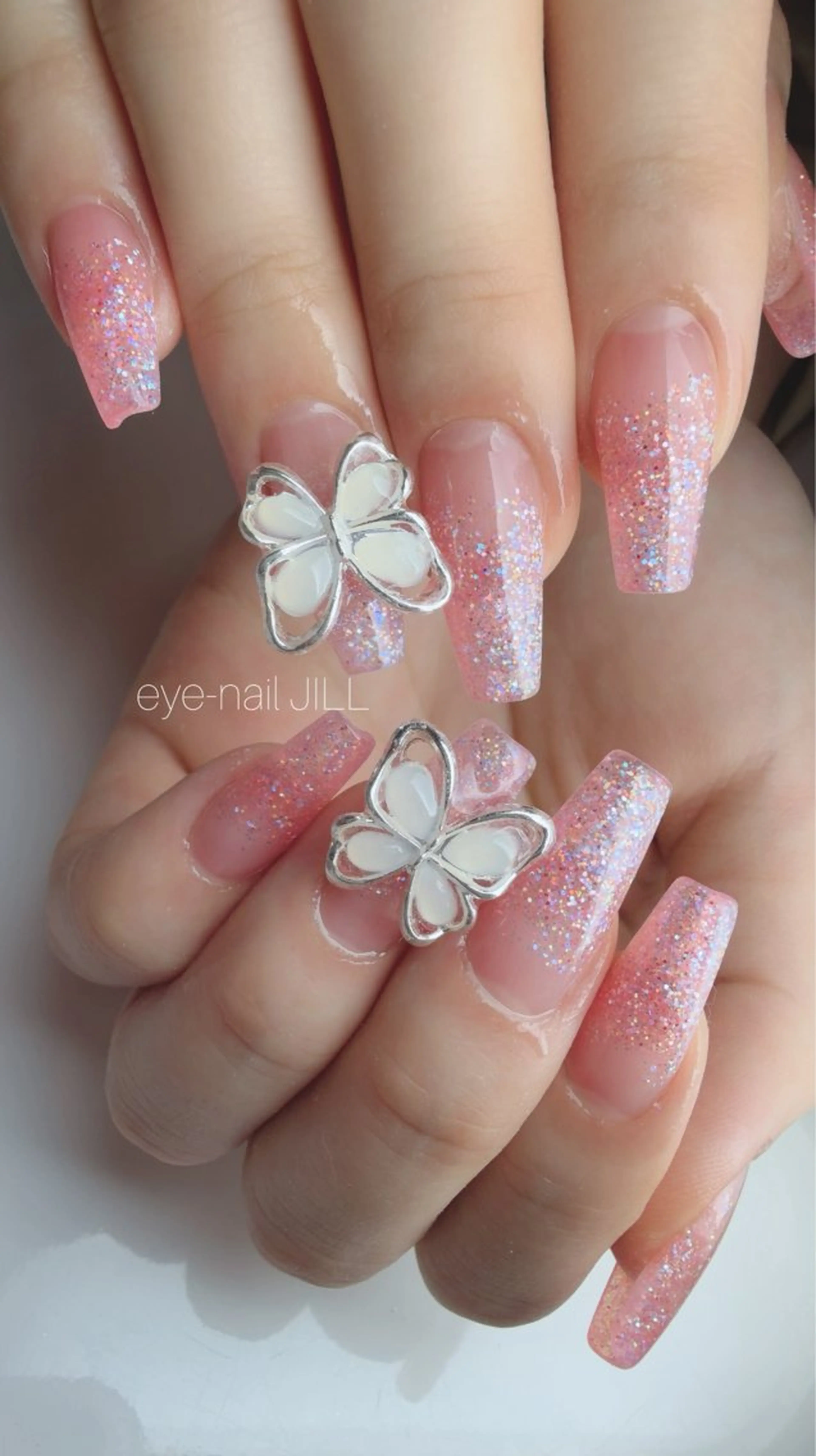 春休みにオススメ🌸スカルプラメグラデーション💅🏻ジェルコート込み🙌 ＊オフ別途¥2.750の写真