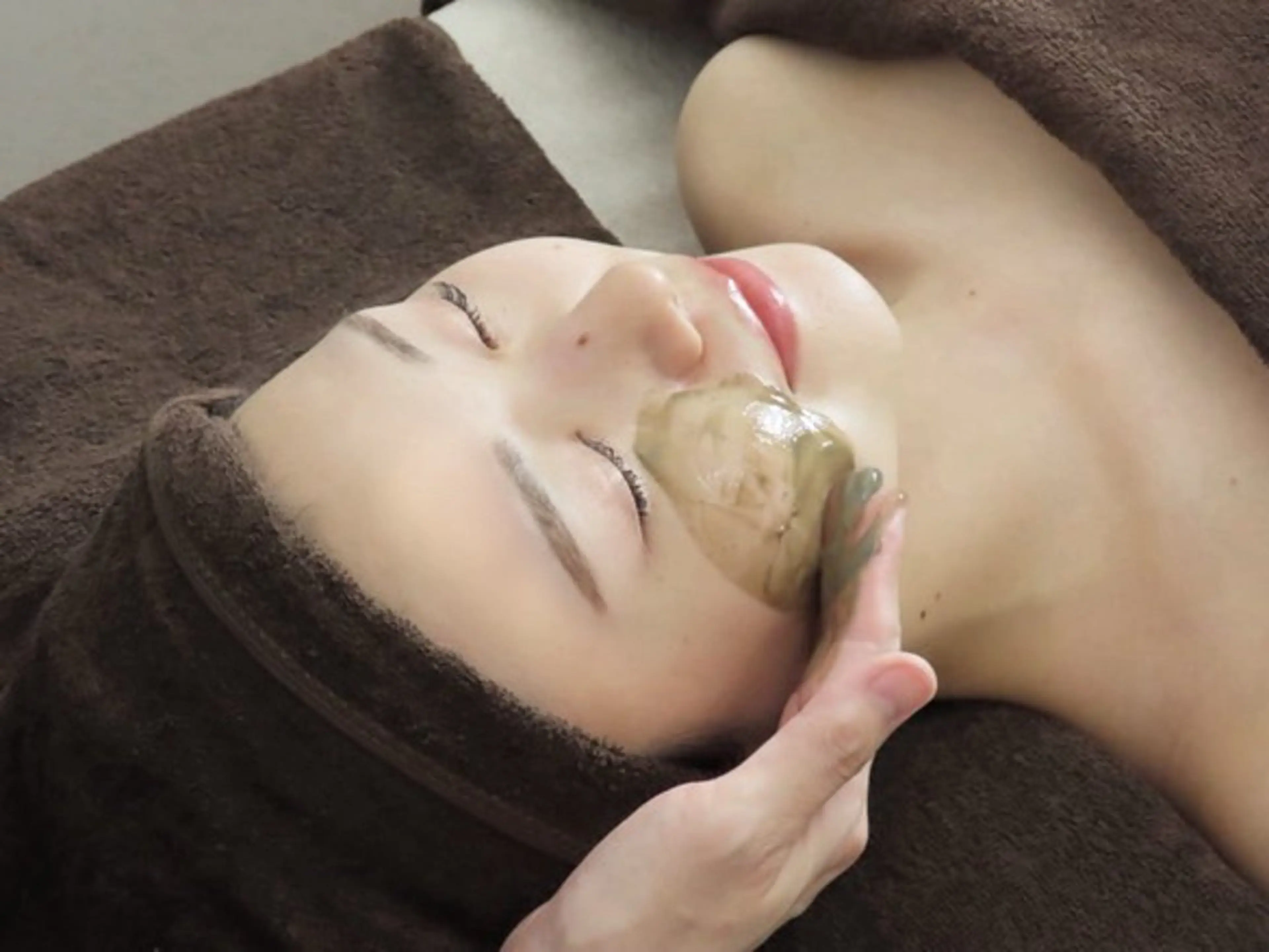 剥離なしハーブピーリング🌿肌荒れ、赤み、ニキビ、毛穴に！の写真