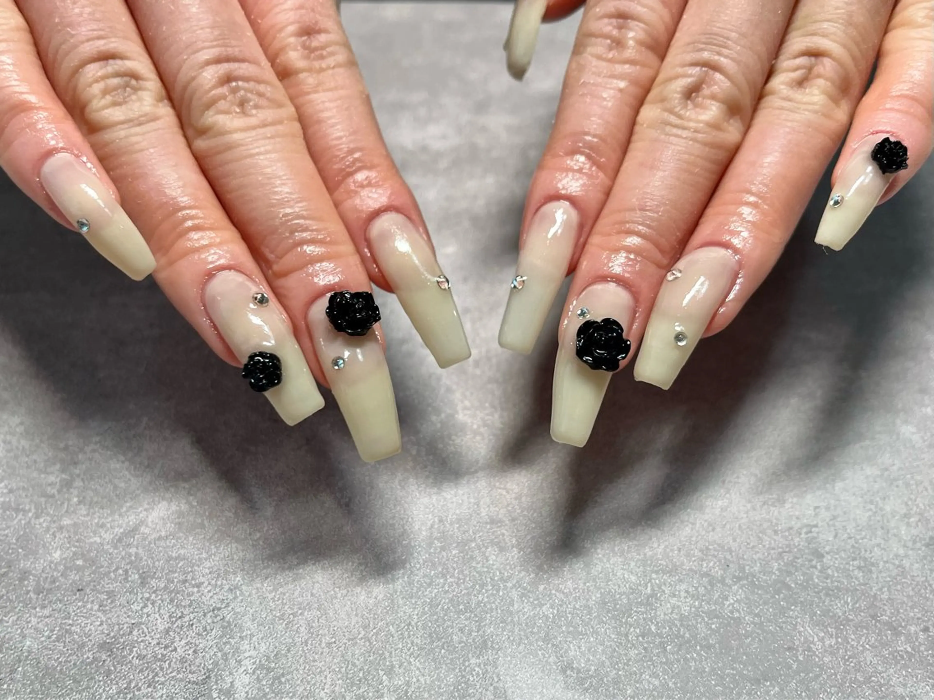 ネイル ロングネイル ワンカラーネイル kupu所属・ネイルサロン kupuのネイルデザイン