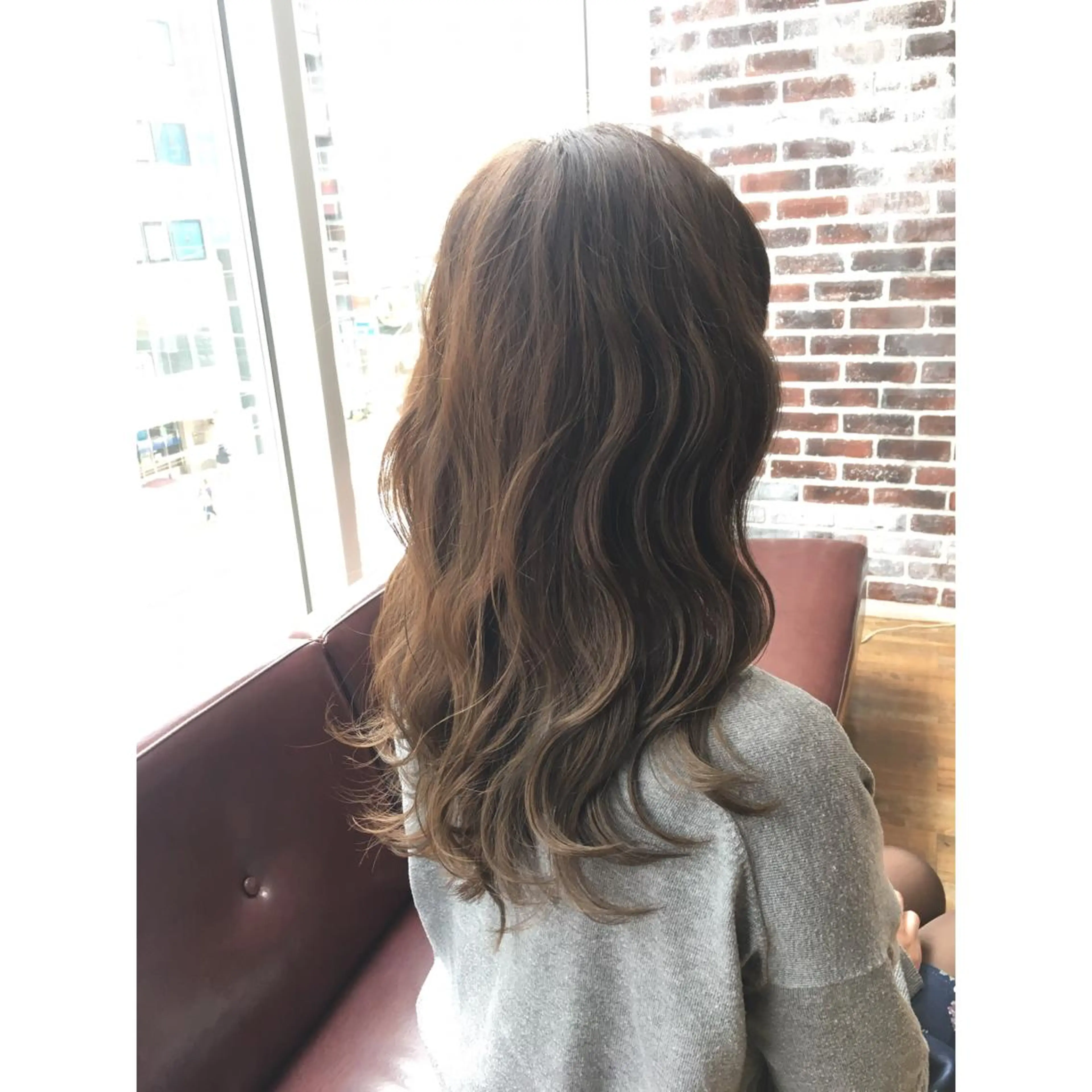 ロング カラー ヘアアレンジ ベージュカラー 透明感カラー グレージュ カット ヘアカラー トリートメント ヘッドスパ 木下大地 HAIR  Oneのヘアスタイル