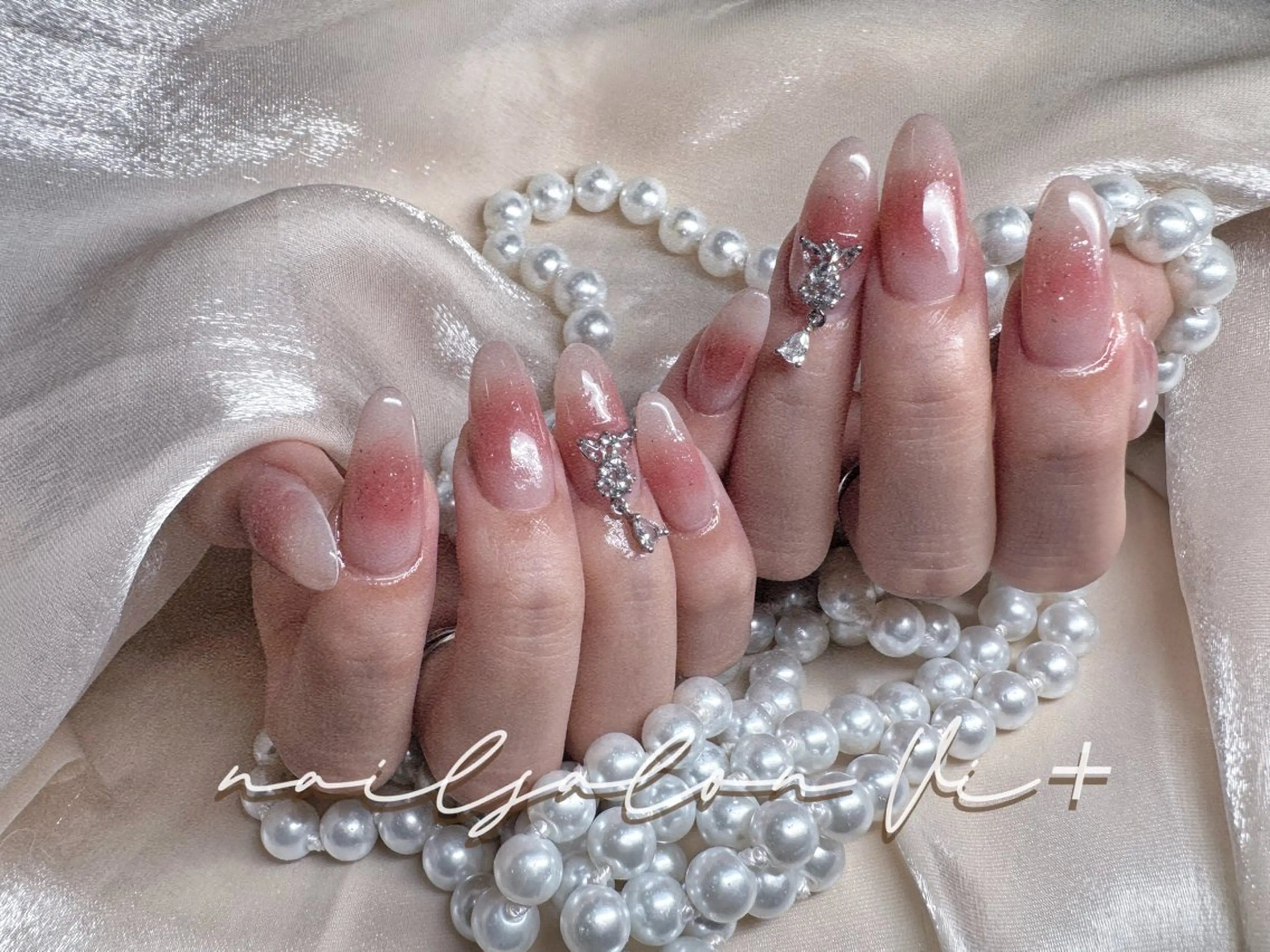 ネイル ハンドネイル ✨Nailsalon Vi+✨のネイルデザイン