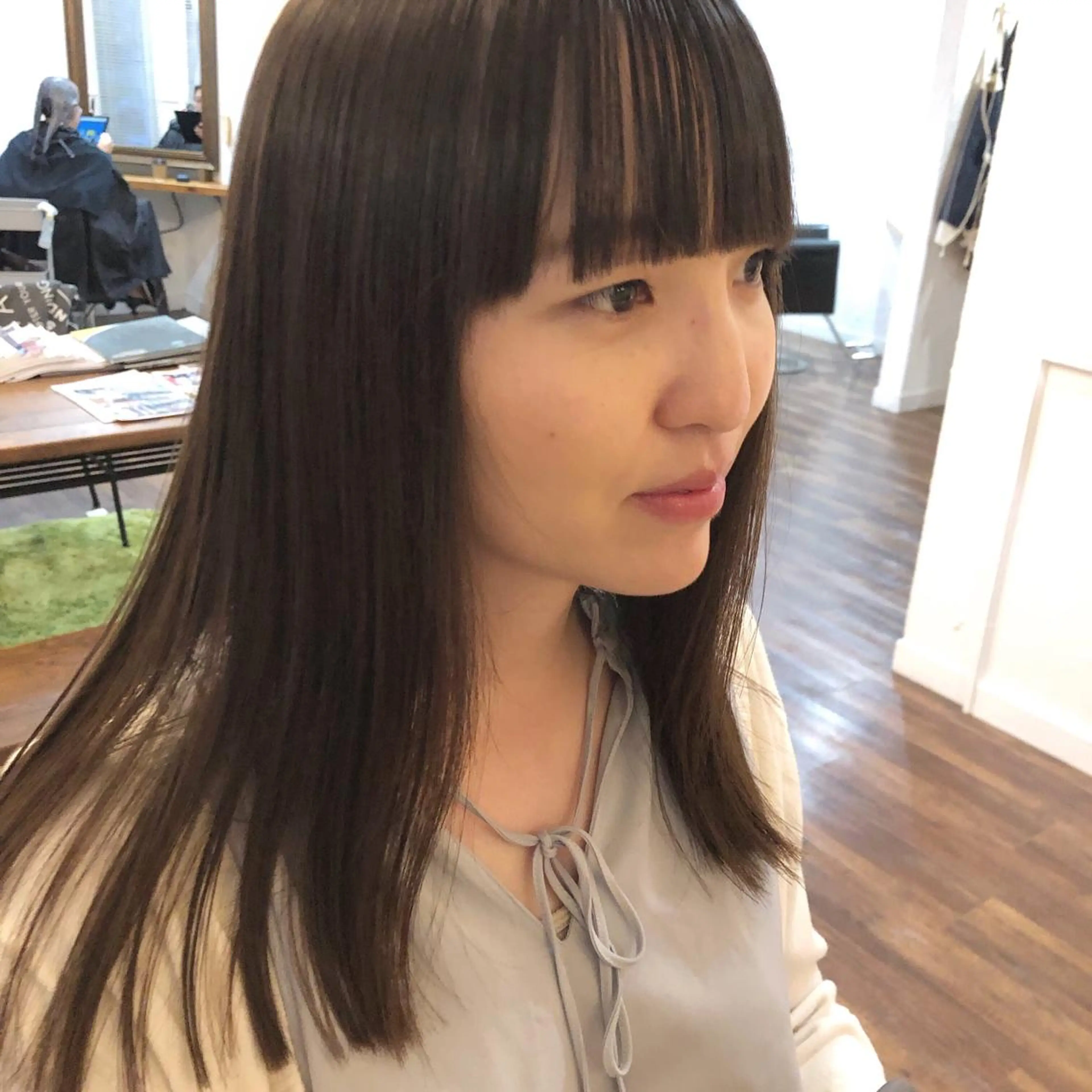 ロング 江原 彩華のヘアスタイル