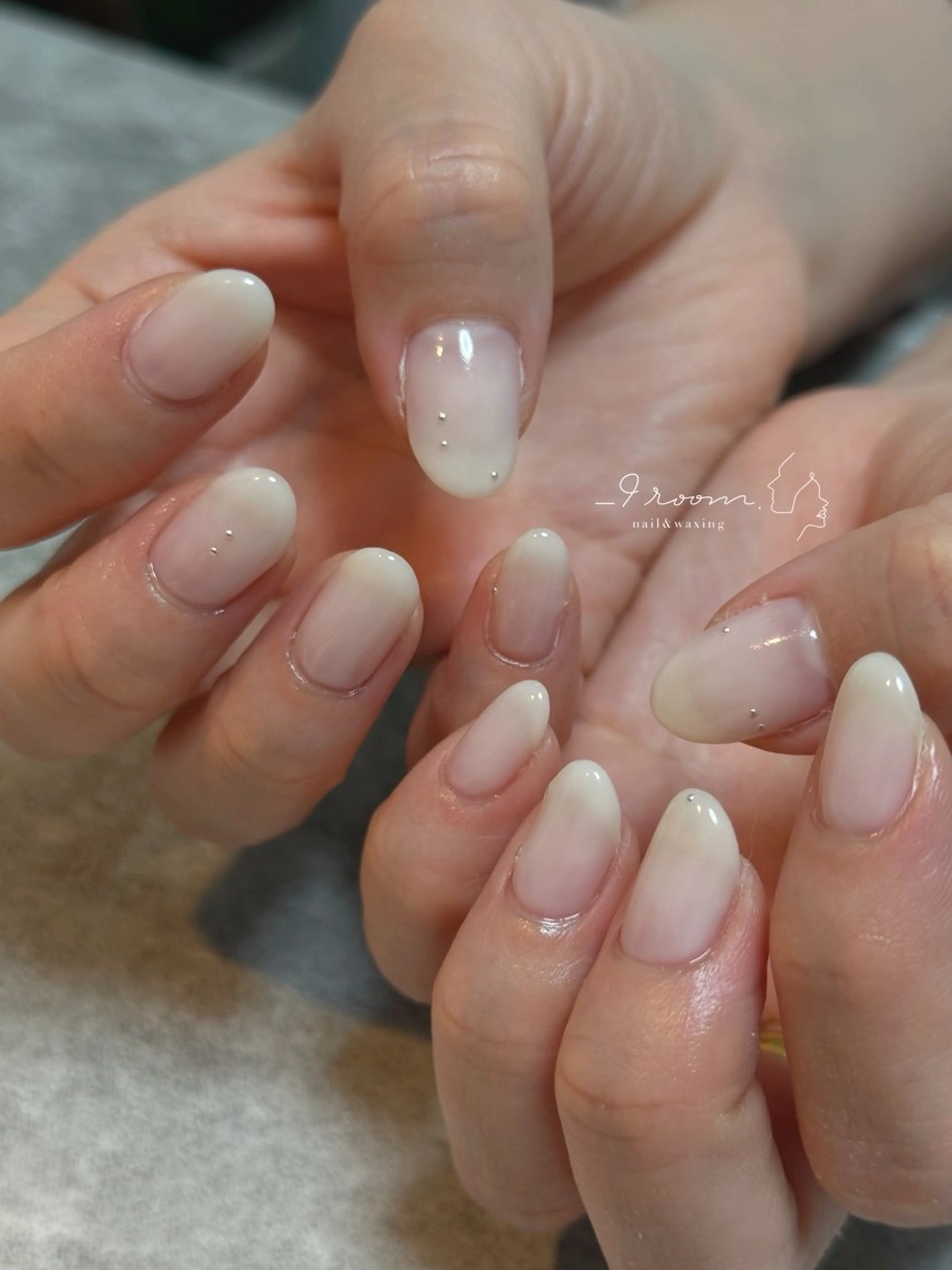 ネイル _9 room. Yoshimiのネイルデザイン