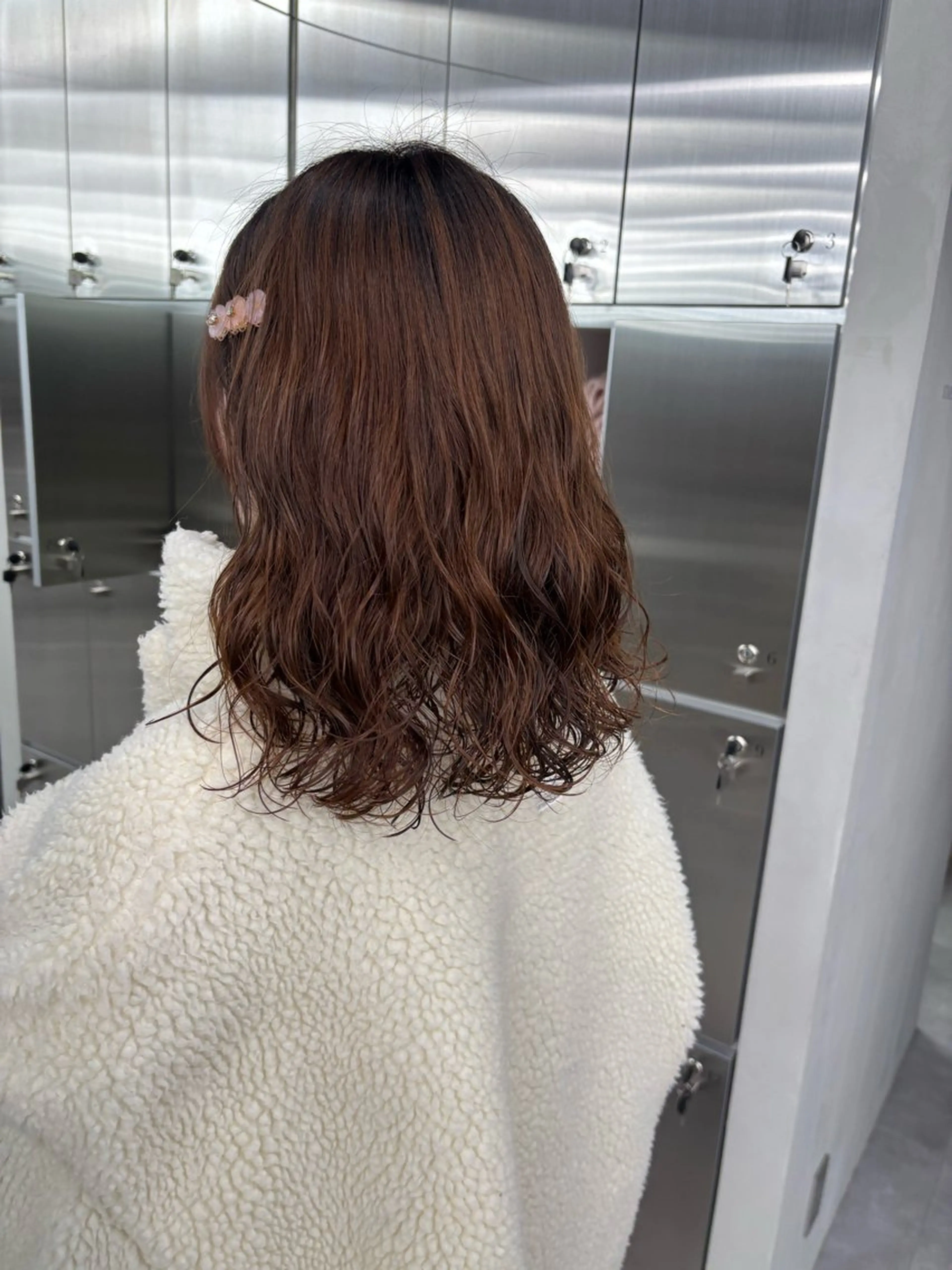 セミロング セミロングパーマ ナンバーナイン所属・佐藤 莉子のヘアスタイル