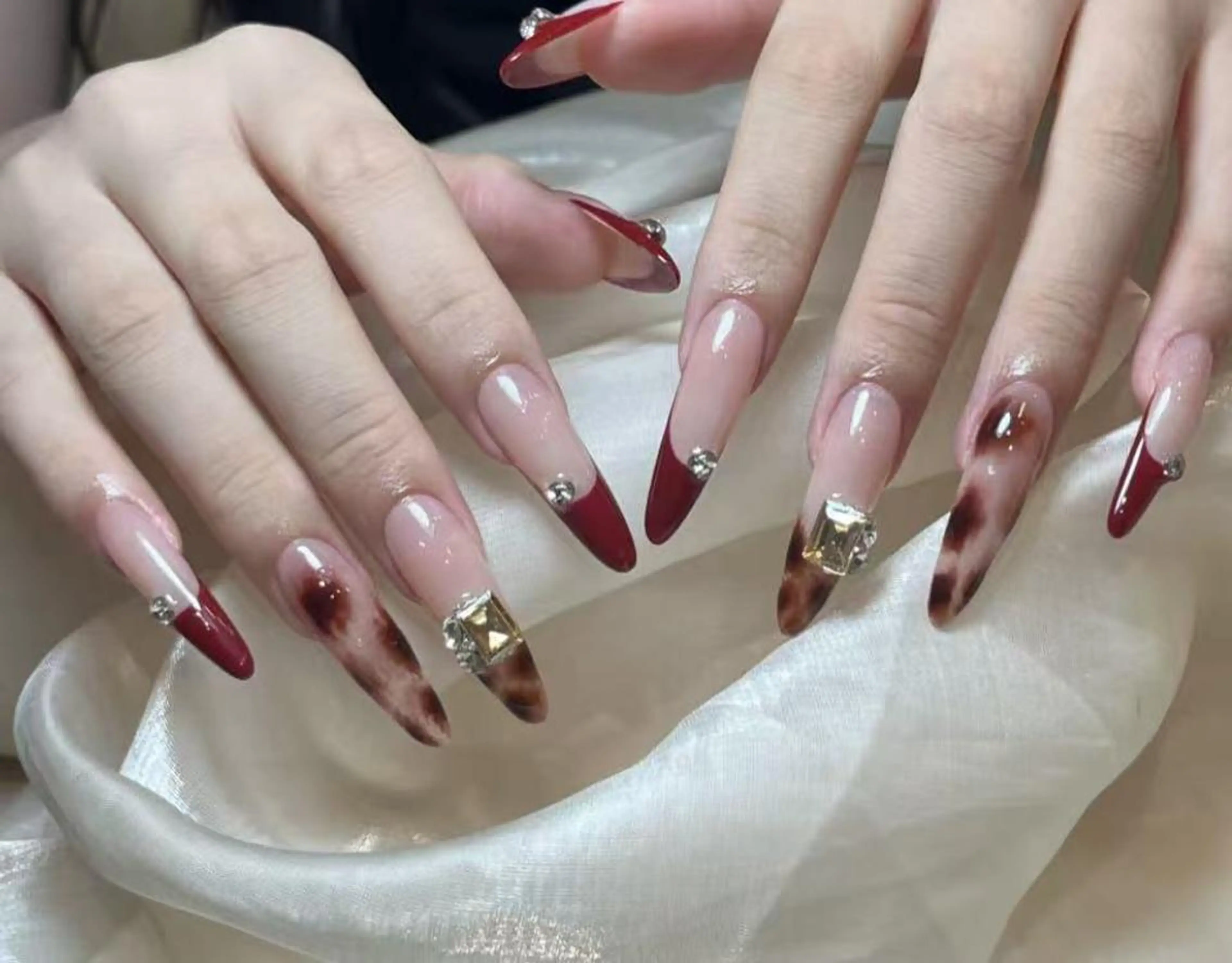 ネイル ハンドネイル Pure&Rich Nailのネイルデザイン