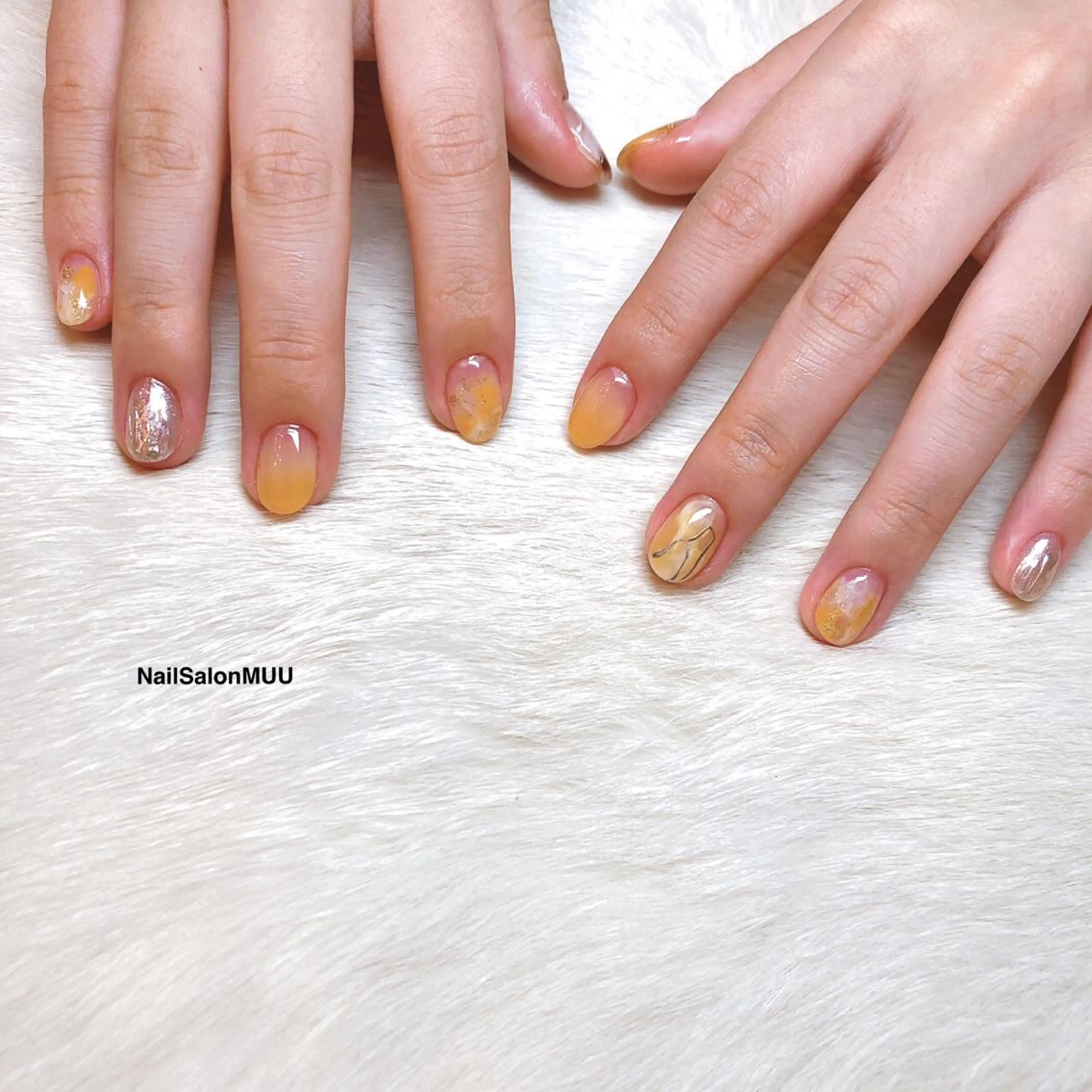 ネイル アートネイル 持ち込み ニュアンスネイル オレンジ シルバー ハンドネイル 松村 みおのネイルデザイン