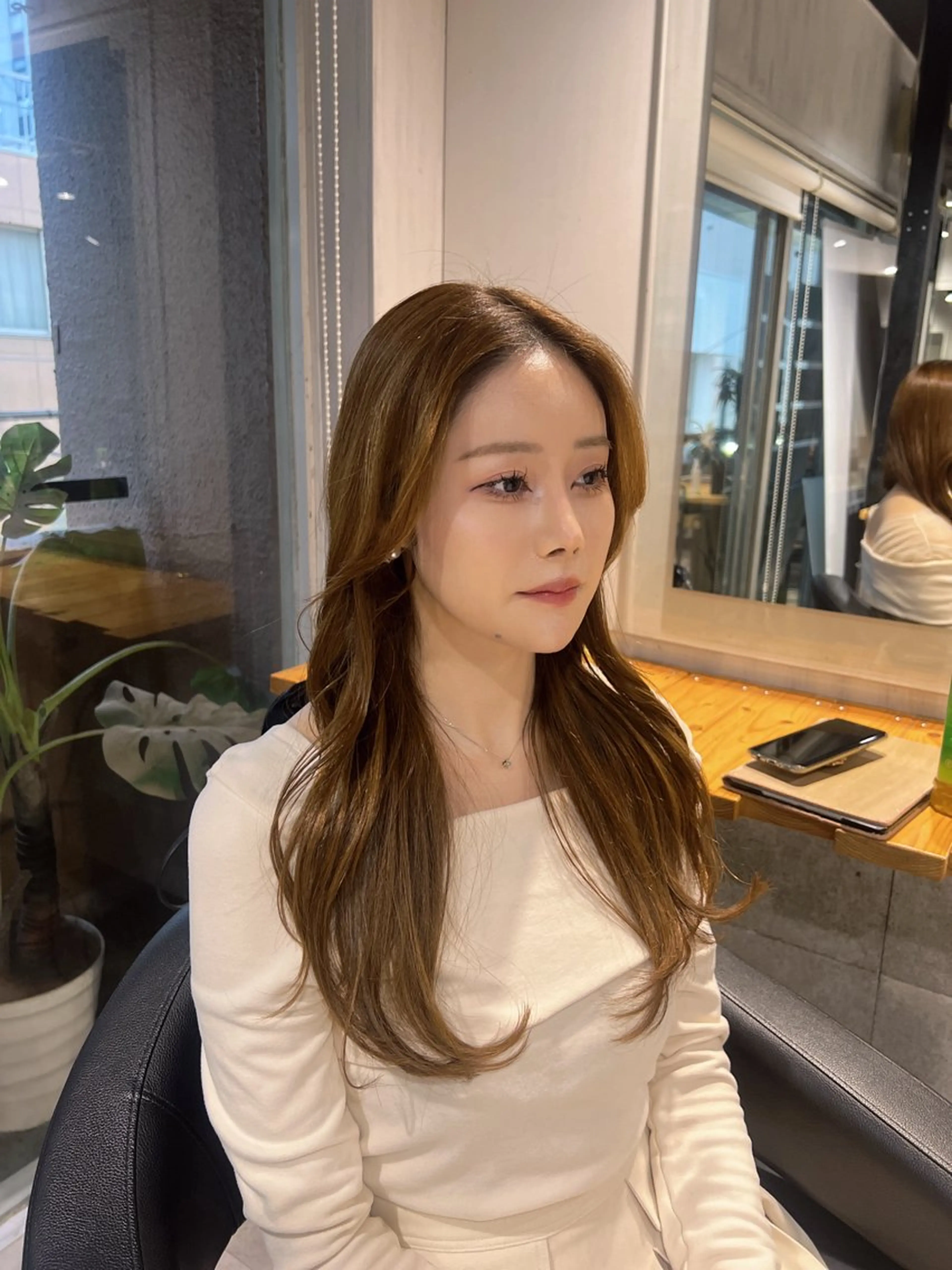 🩷韓国カラーみたいに透明感抜群オリーブカラー🩷にしたい方必見💖【ブリーチなしダブルカラーメニュー】💖の写真