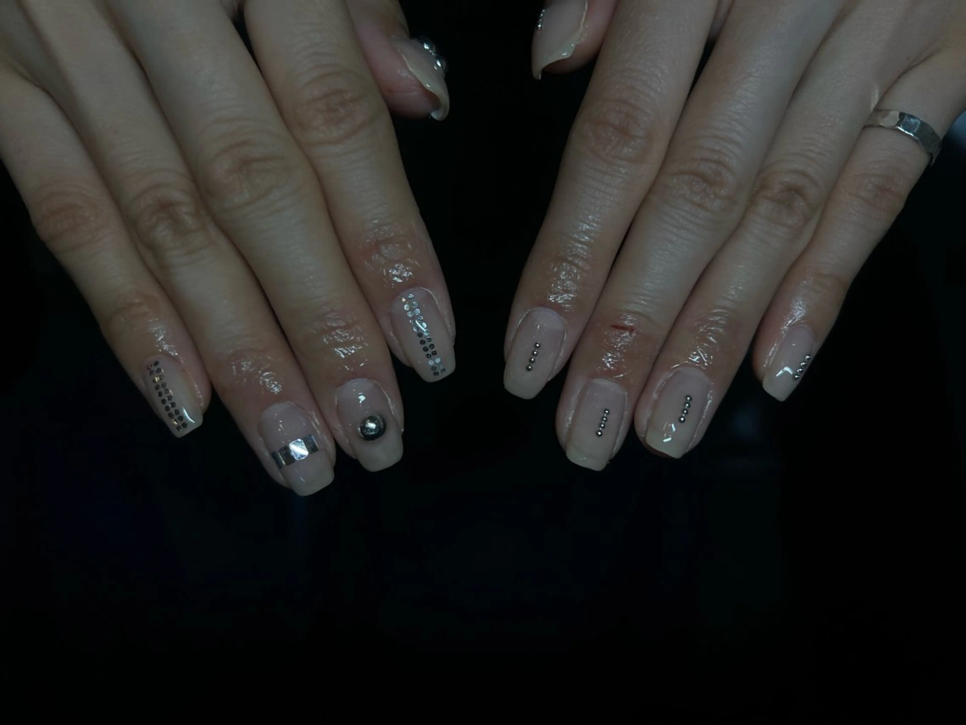 ネイル ハンドネイル Nanami | BINELのネイルデザイン