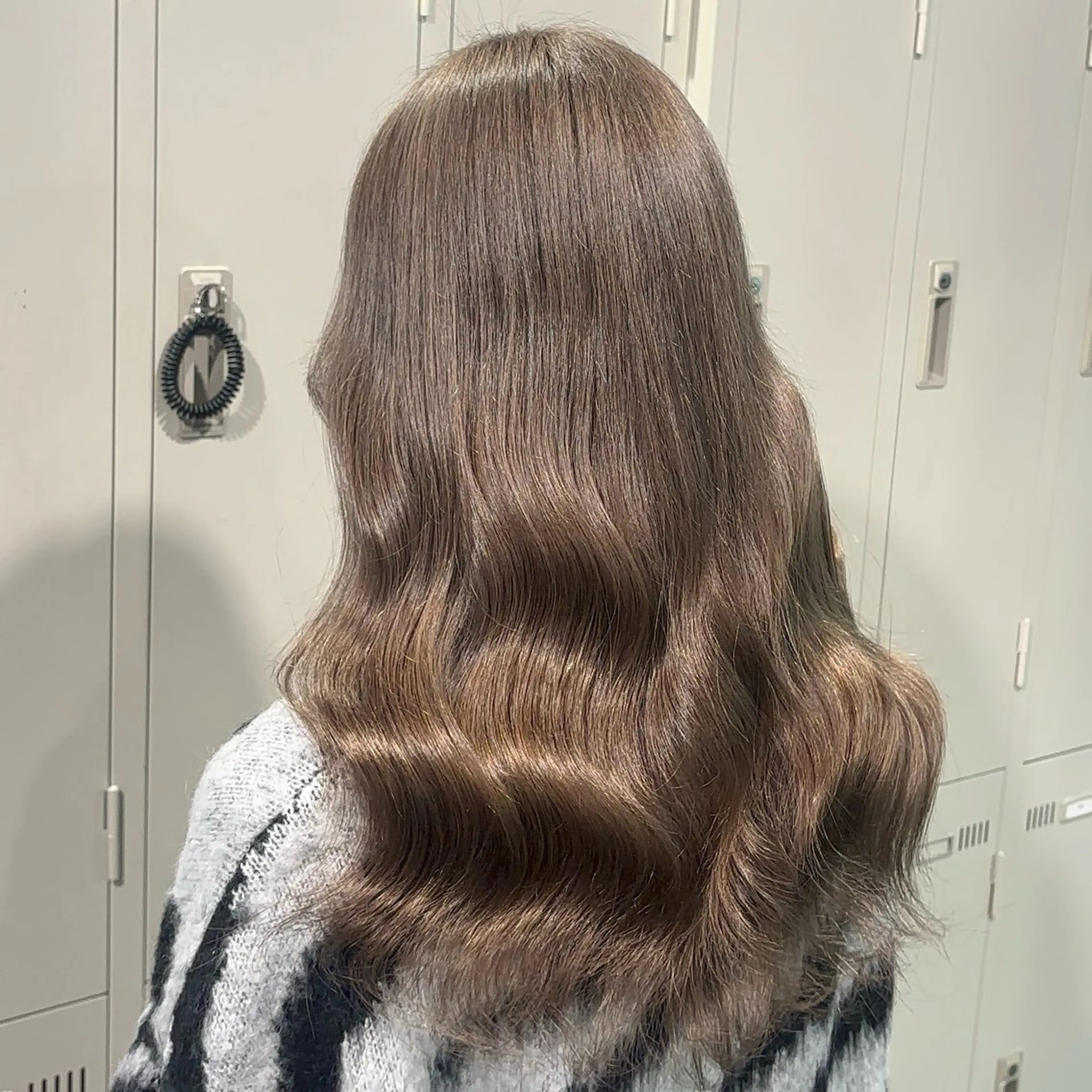 ロング カラー ベージュカラー 透明感カラー alicetokyo 🦋宮葉🦋のマツエク・マツパデザイン