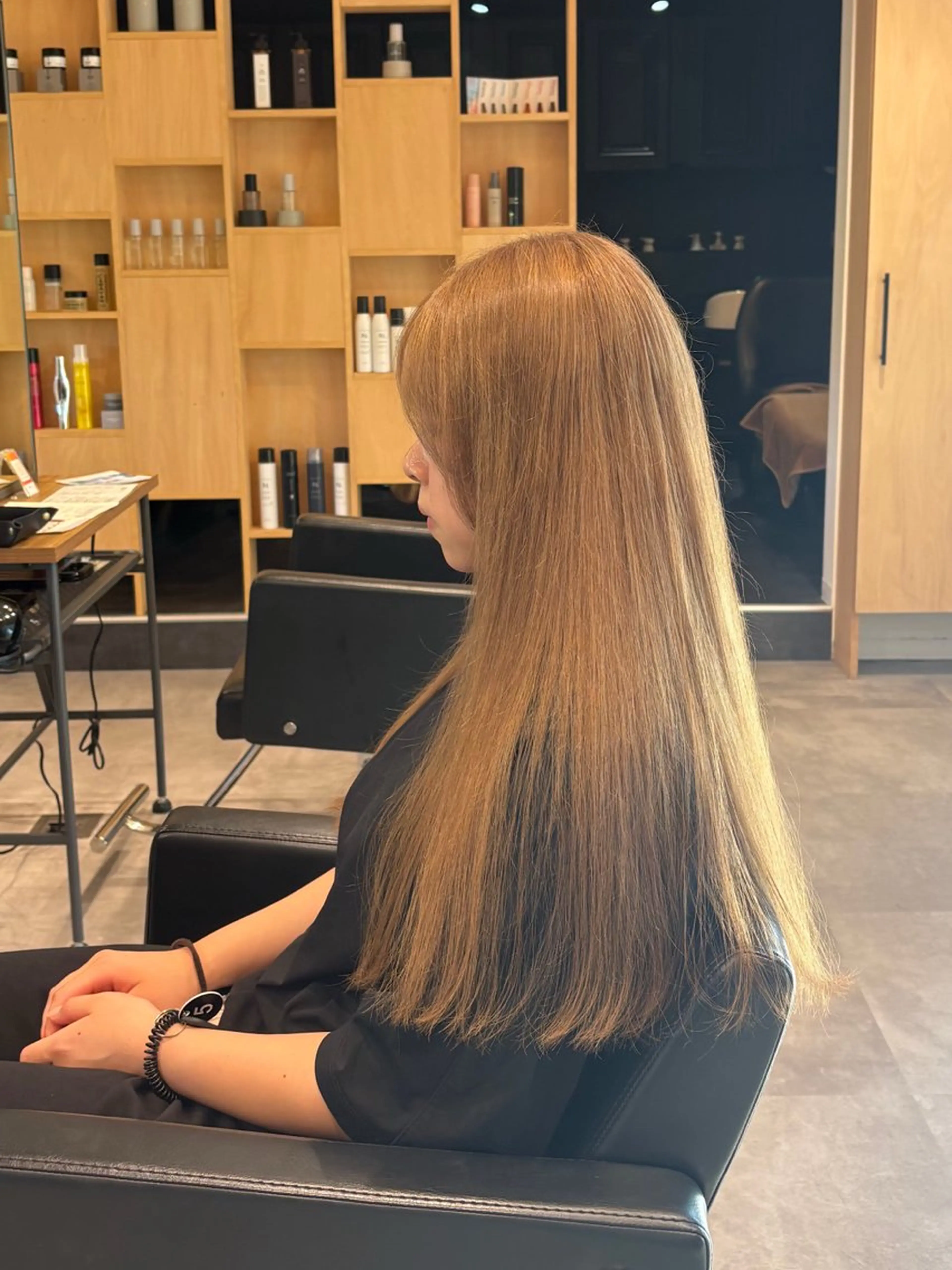 ロング 滑川 吏音のヘアスタイル