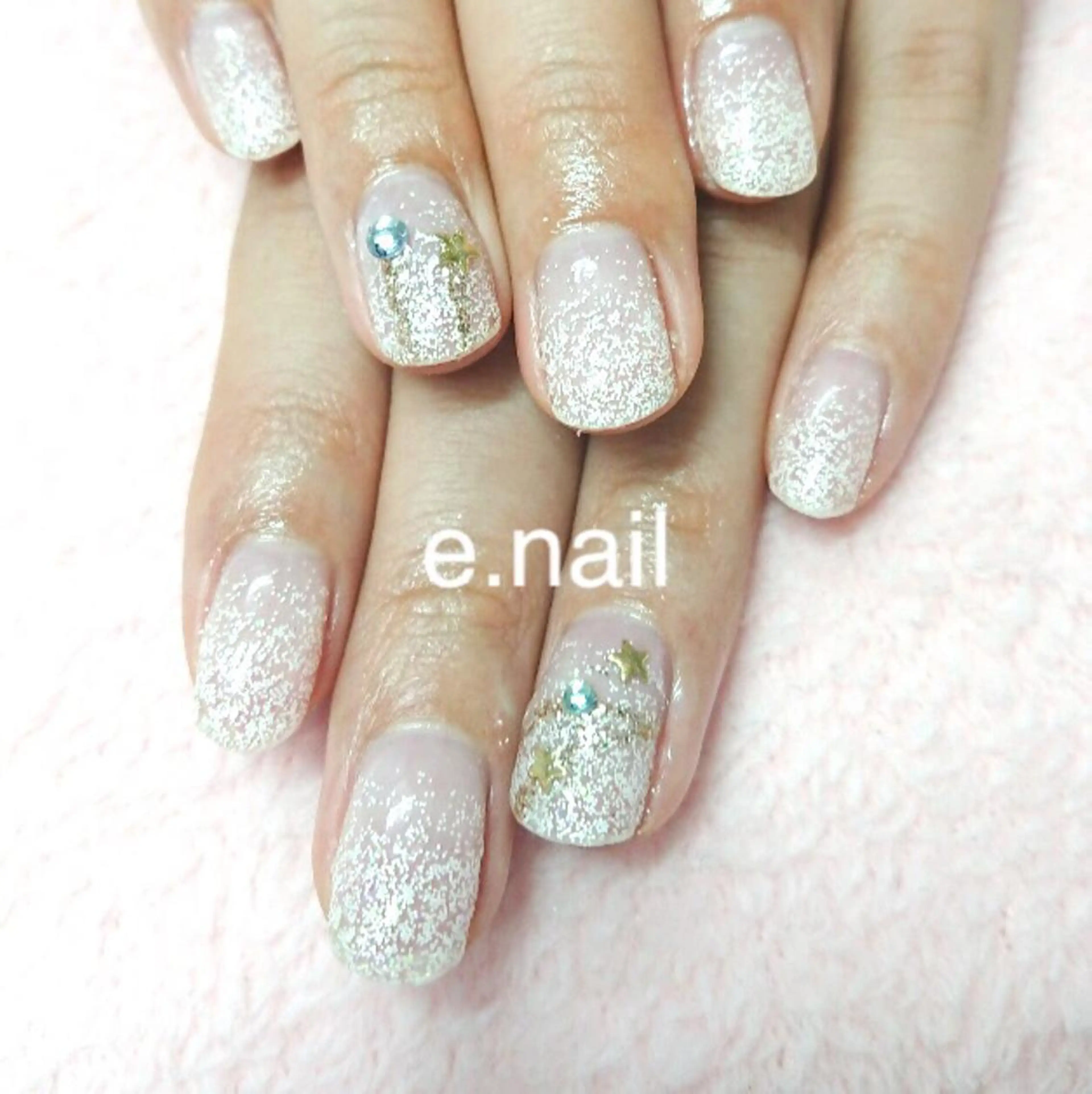 ネイル e.nail所属・和賀井 恵理のネイルデザイン