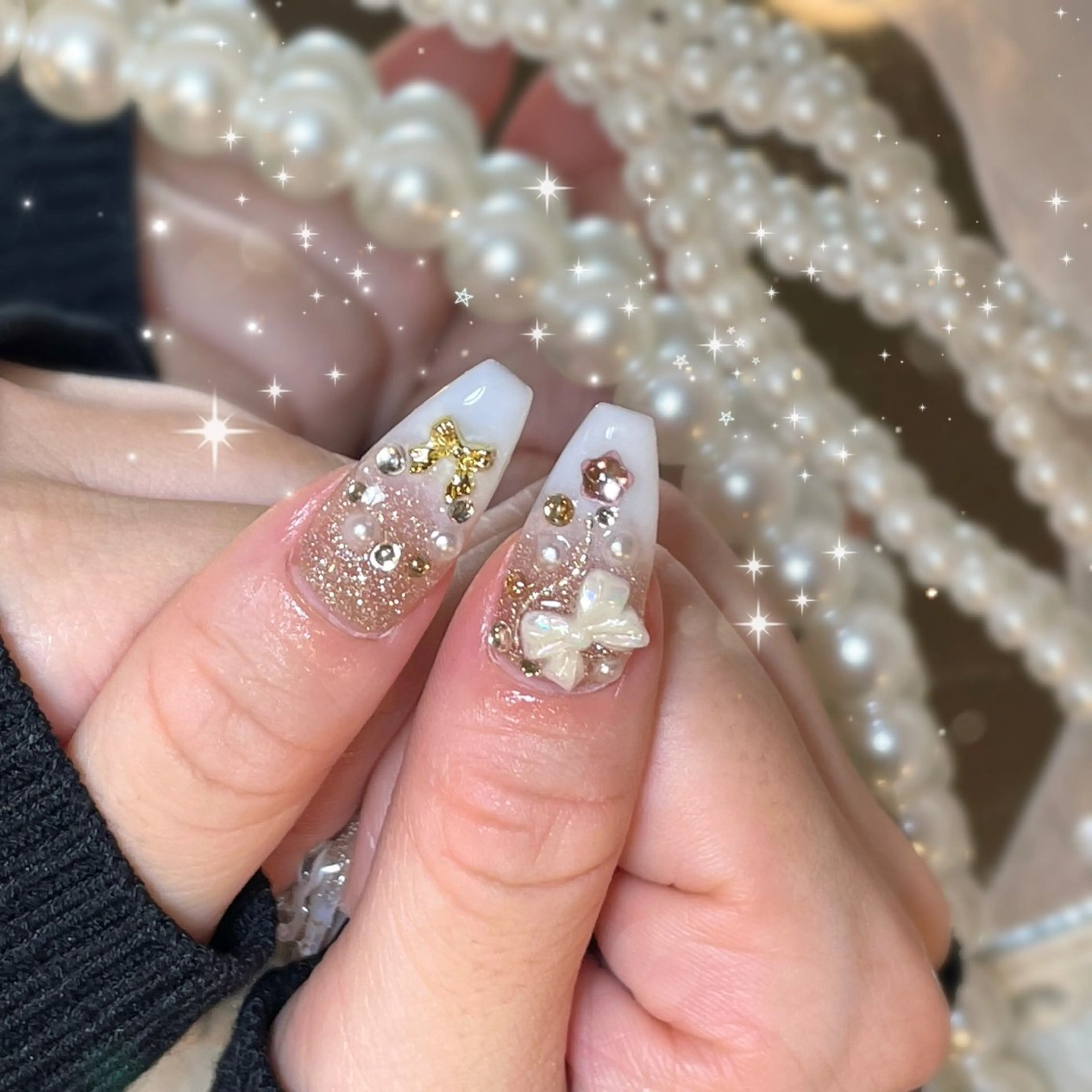 ネイル 持ち込み ストーンネイル ハンドネイル nailsalon Moa【モア】所属・yurika 🌷.*･ﾟのネイルデザイン