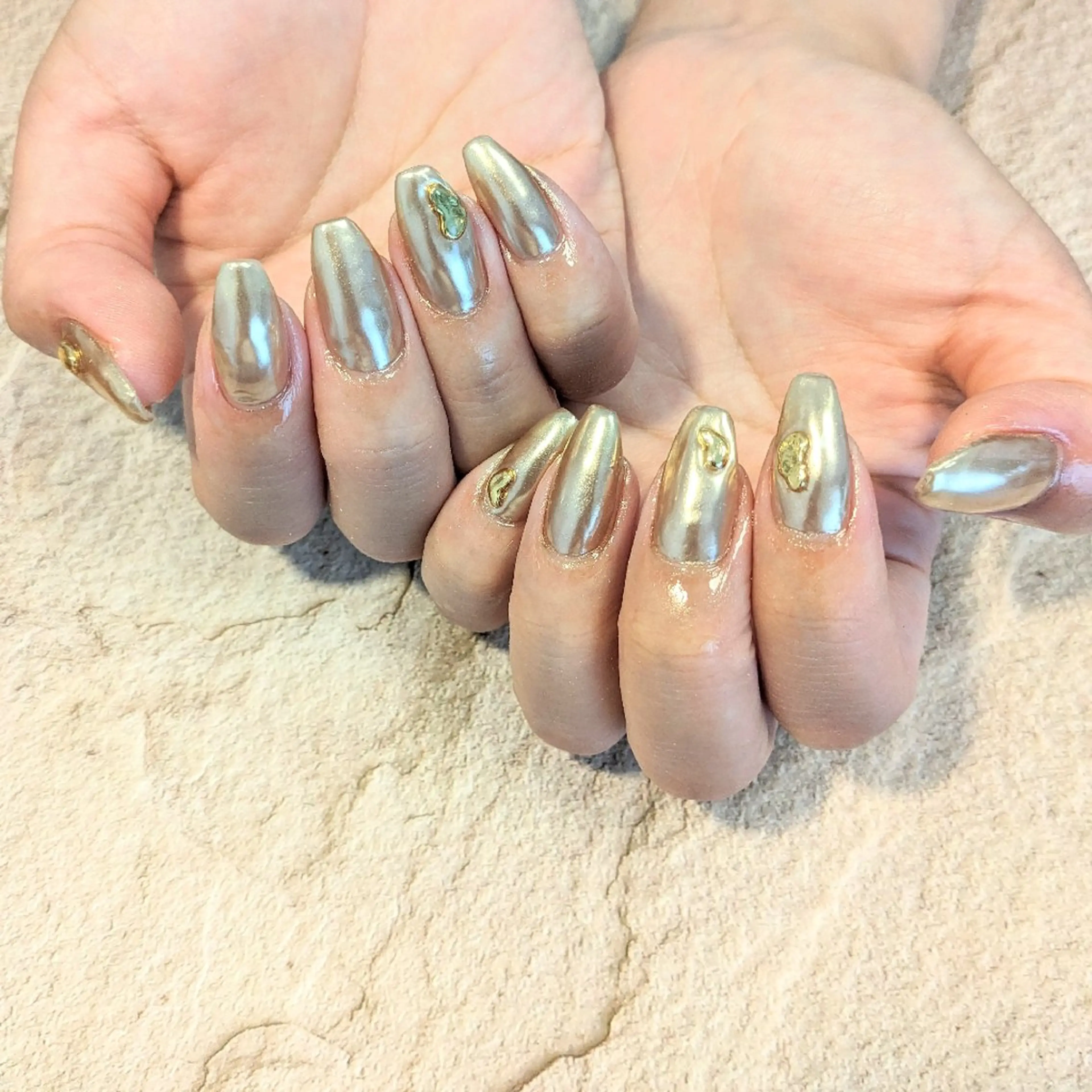 ネイル ｱｲﾗｯｼｭ ﾈｲﾙ ｻﾛﾝ つけるのマツエク・マツパデザイン