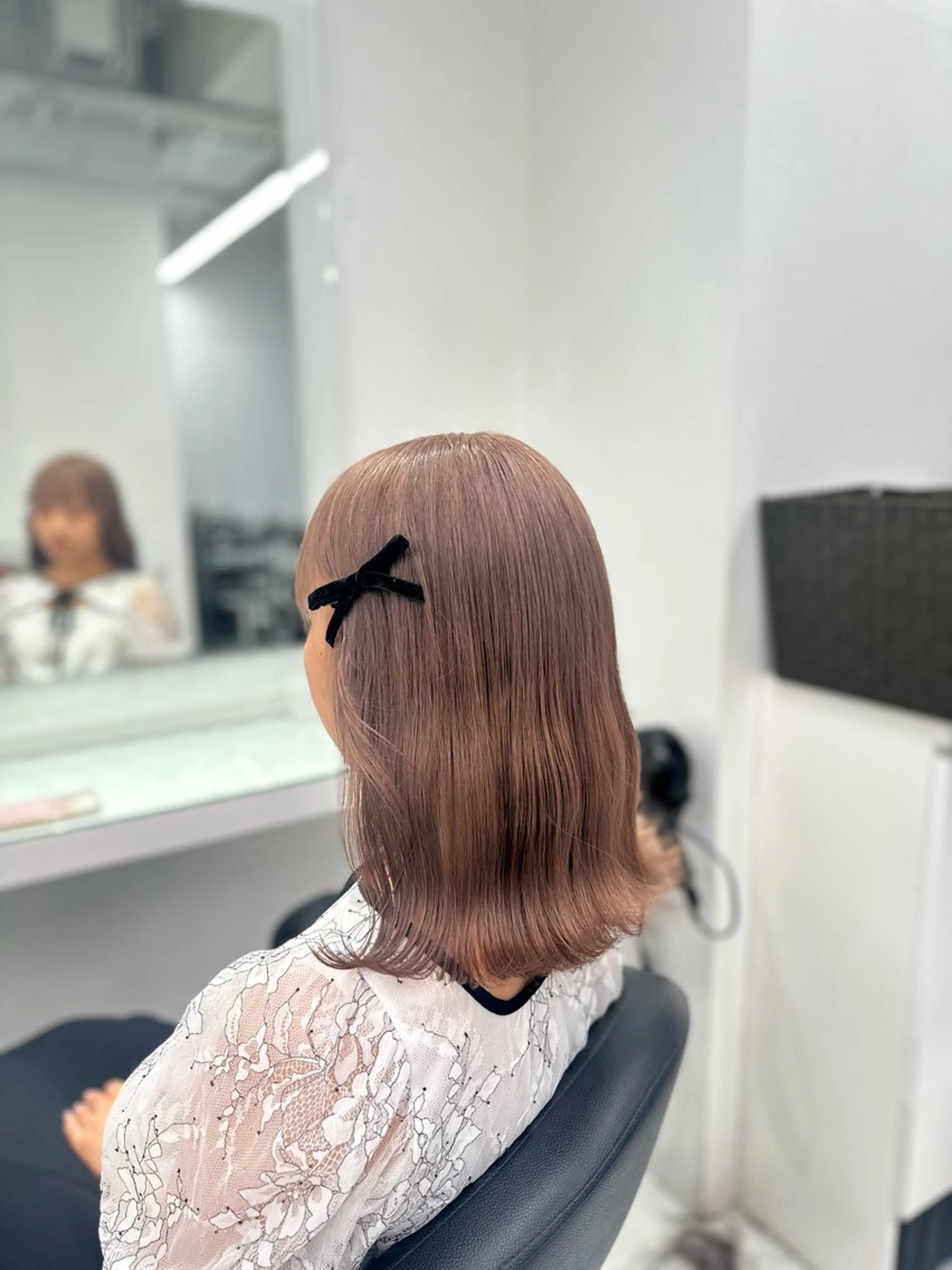 ミディアム カラー ヘアカラー トリートメント ヘッドスパ ヘアセット ❄最強かわいいカラー ❄️MINA❄️のヘアスタイル