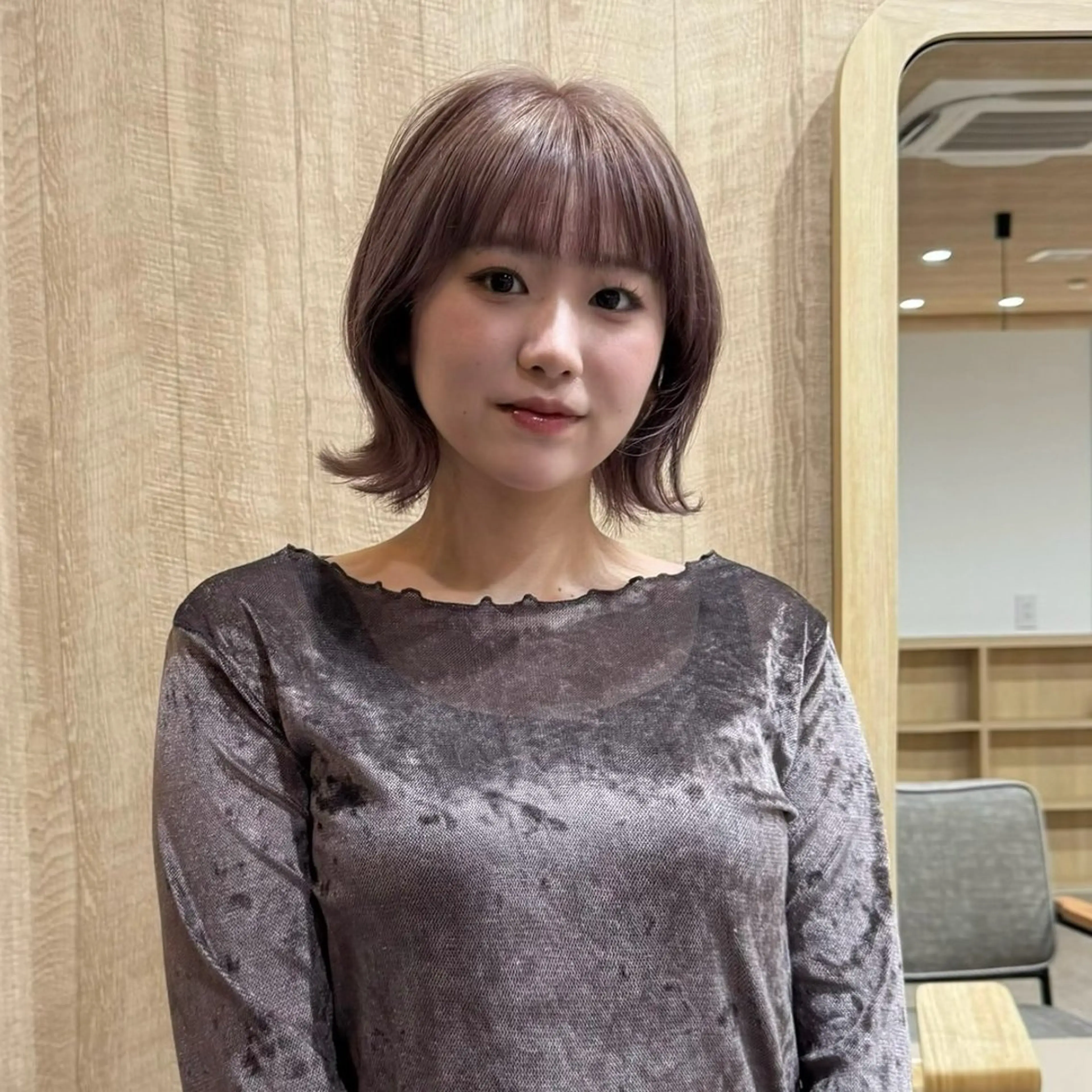 ミディアム ボブ 顔周りカット レイヤーカット 小顔カット kosuke 表参道のヘアスタイル