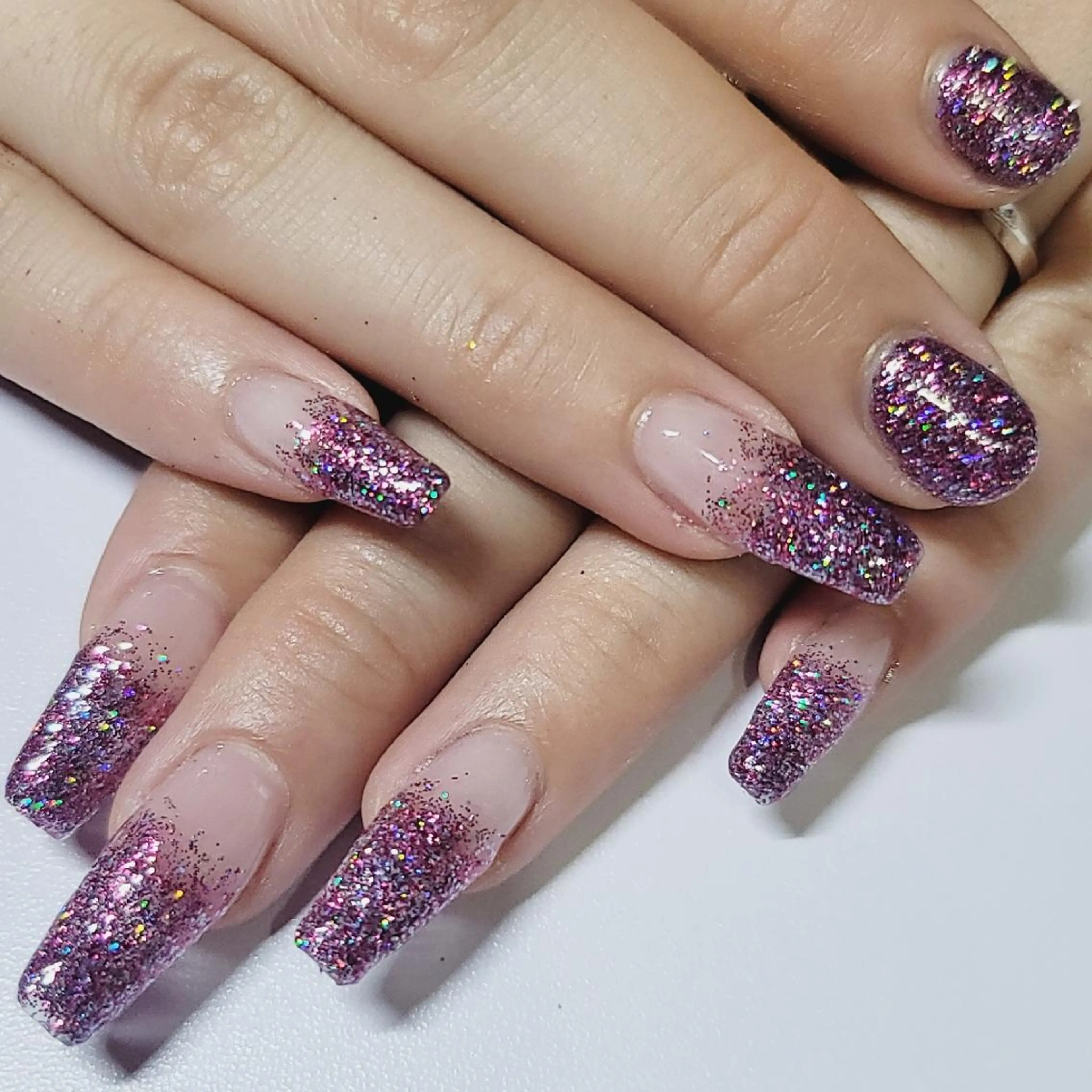 ネイル オーロラネイル グラデーション ラメ(グリッター) ワンカラーネイル ピンク ハンドネイル よしだ ひろきのネイルデザイン