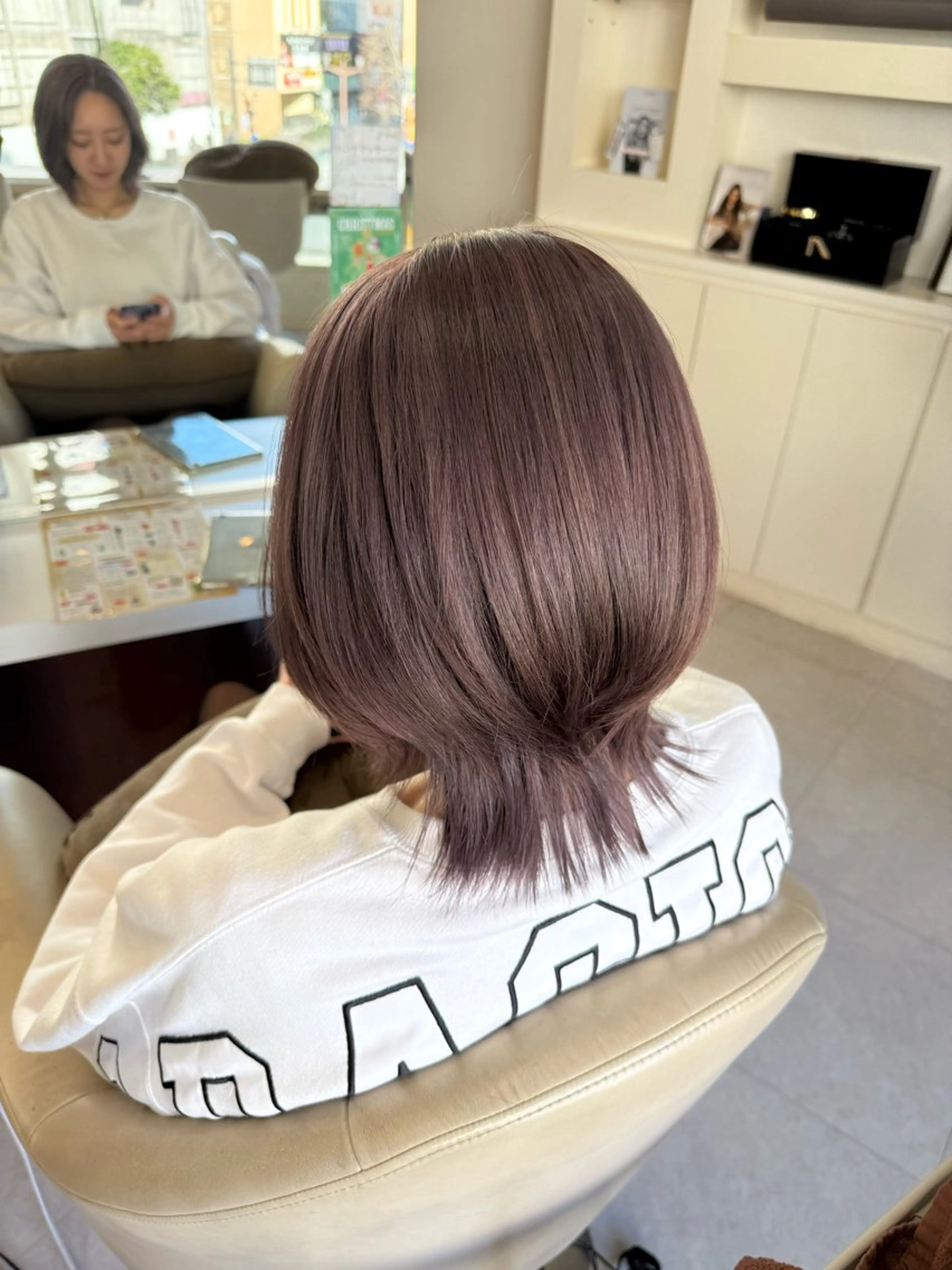 ミディアム レナークアリア 梅津美憂のヘアスタイル