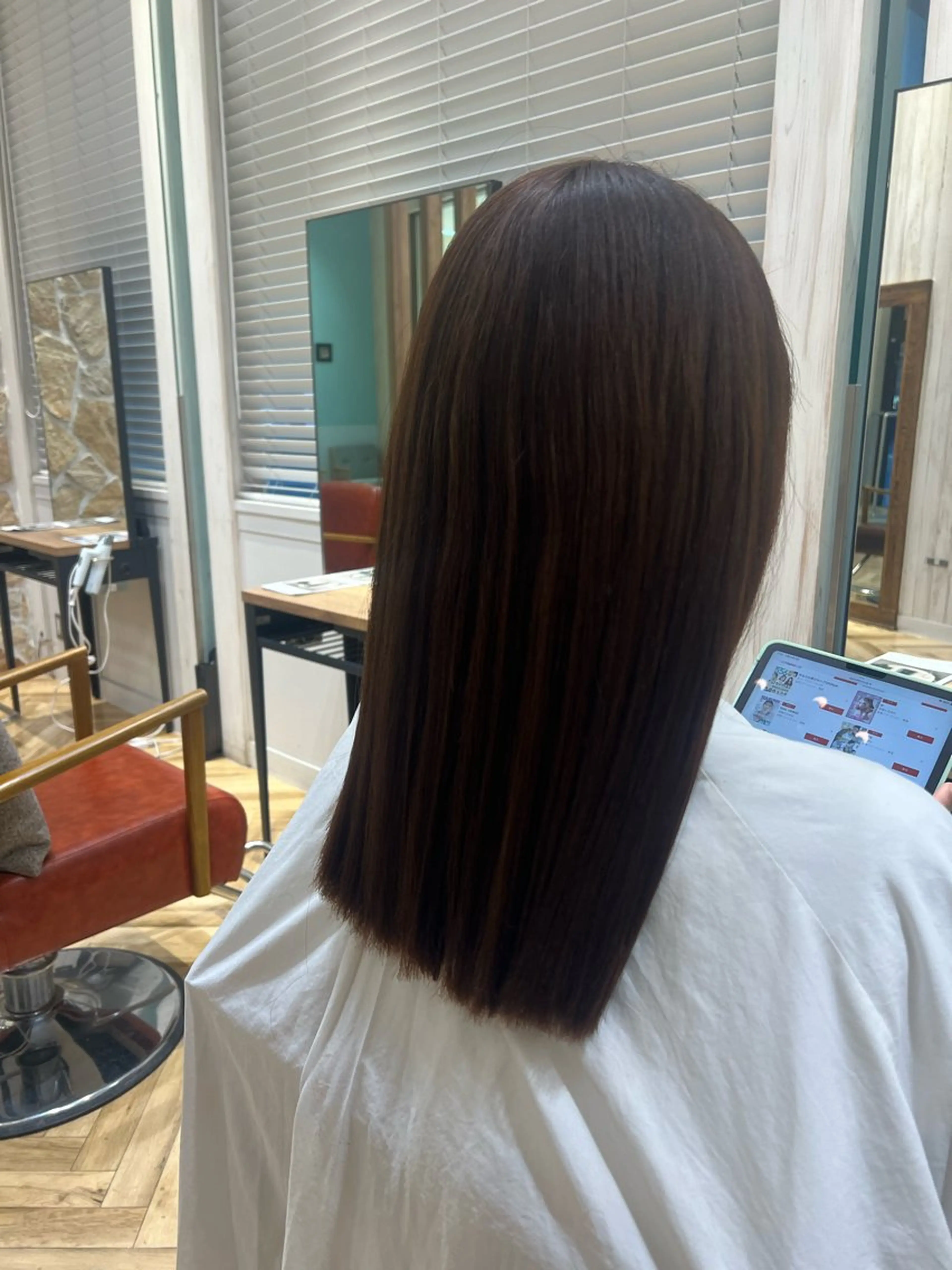 セミロング TRIBECA所属・岩波 寛悟のヘアスタイル