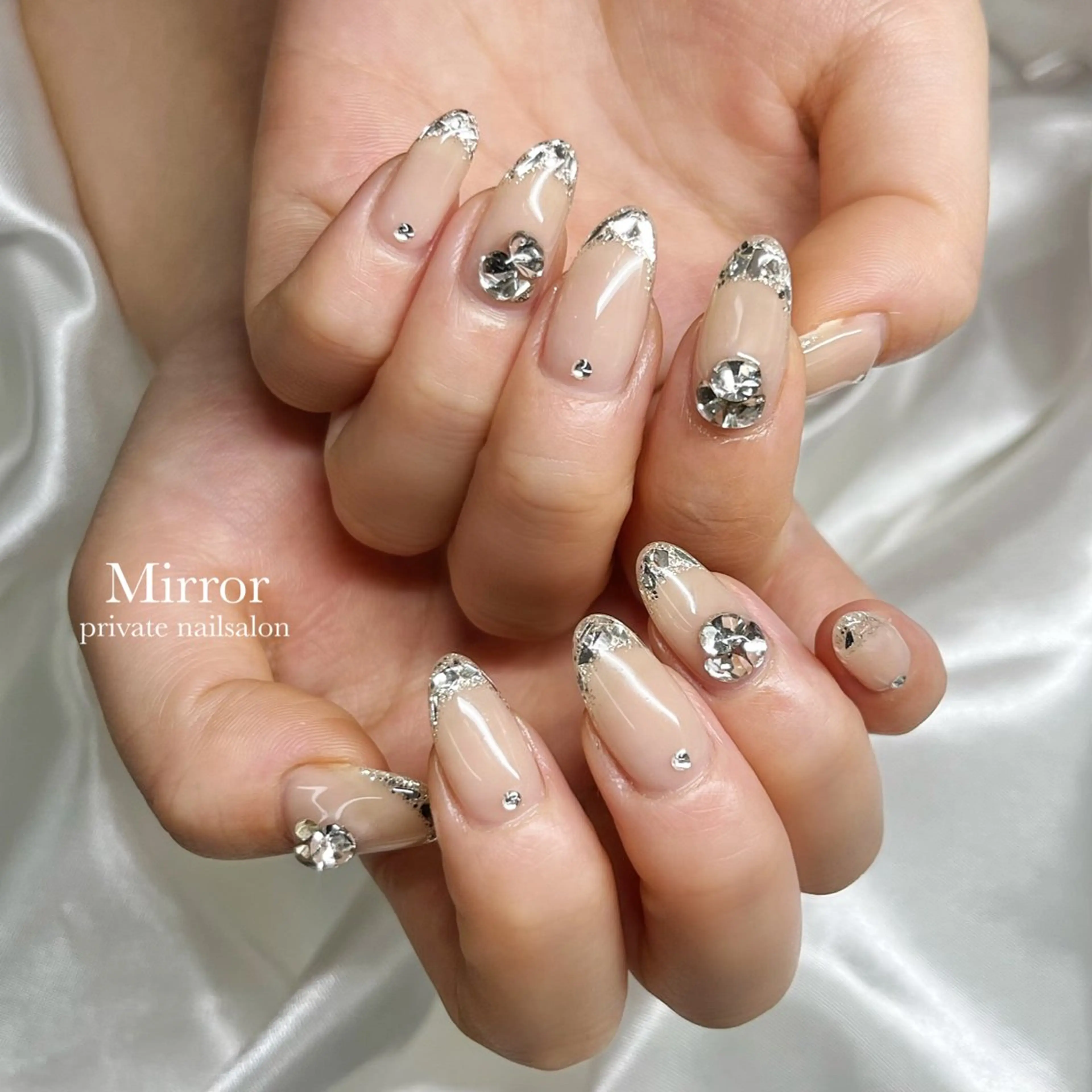 ネイル nailsalon Mirrorのネイルデザイン