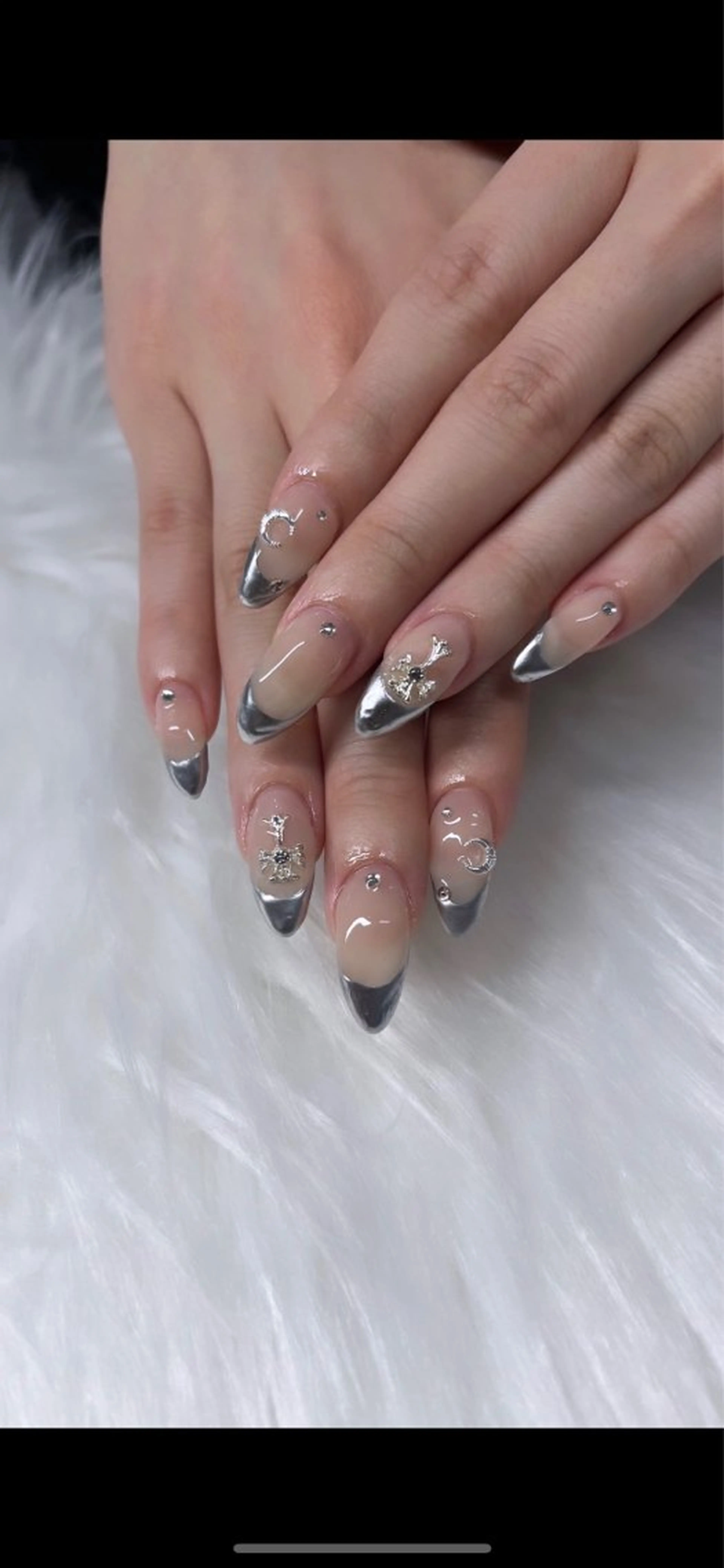 ワンカラー＋パーツ追加可能オフなし　ロング料金ありの写真