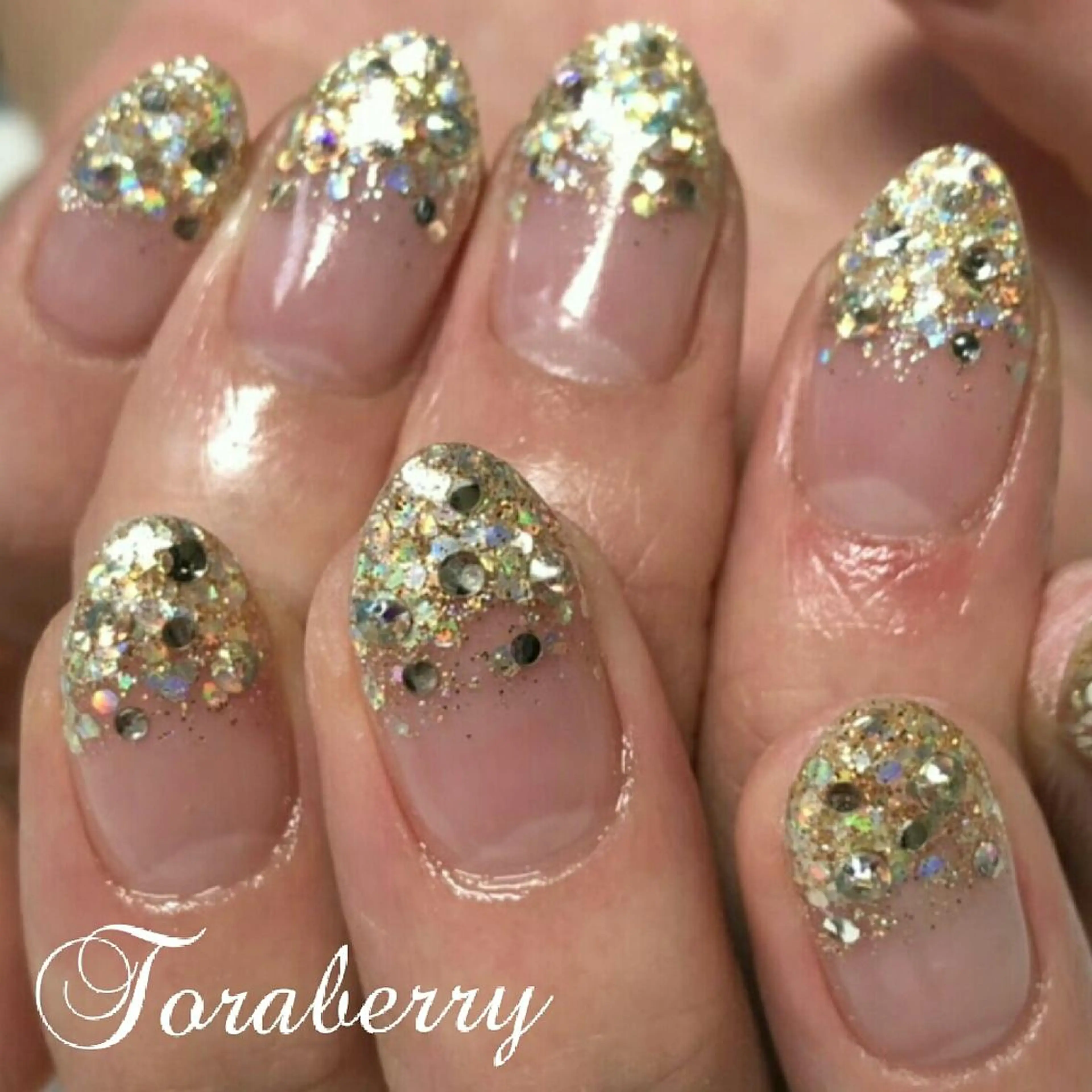 ネイル ゴールド ハンドネイル ネイリスト なつみのネイルデザイン