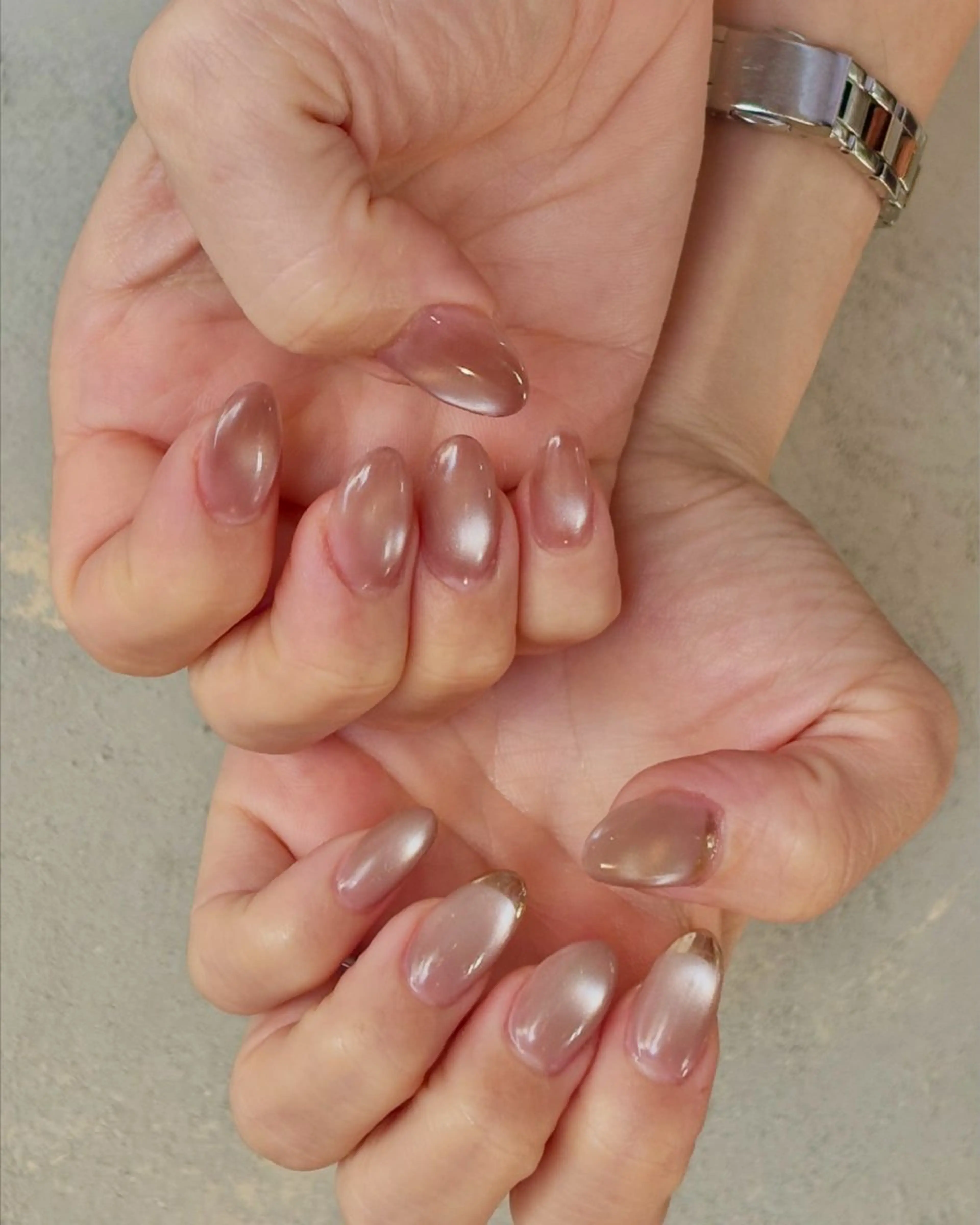 ネイル マグネットネイル lealea Ayakaのネイルデザイン