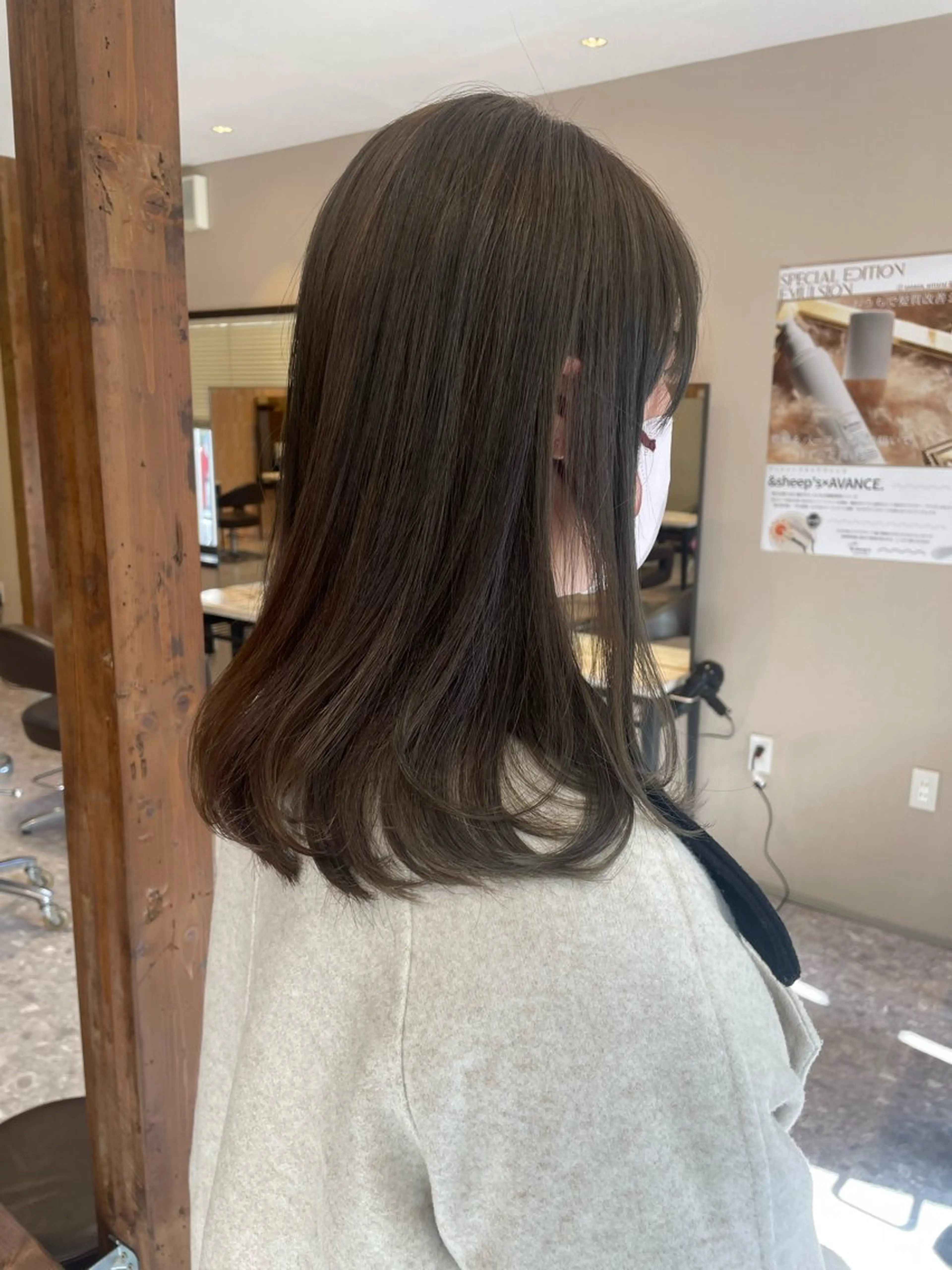 セミロング カラー 髪質改善カラー🌈✨ 加藤 愛のヘアスタイル